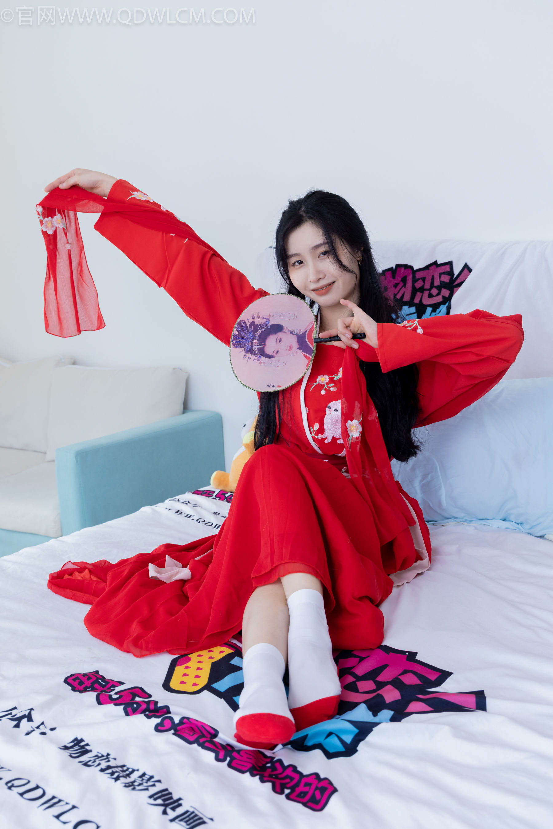 物恋传媒 No.2328 绒绒 - 汉服、布鞋、白棉袜、红色船袜/(174P)