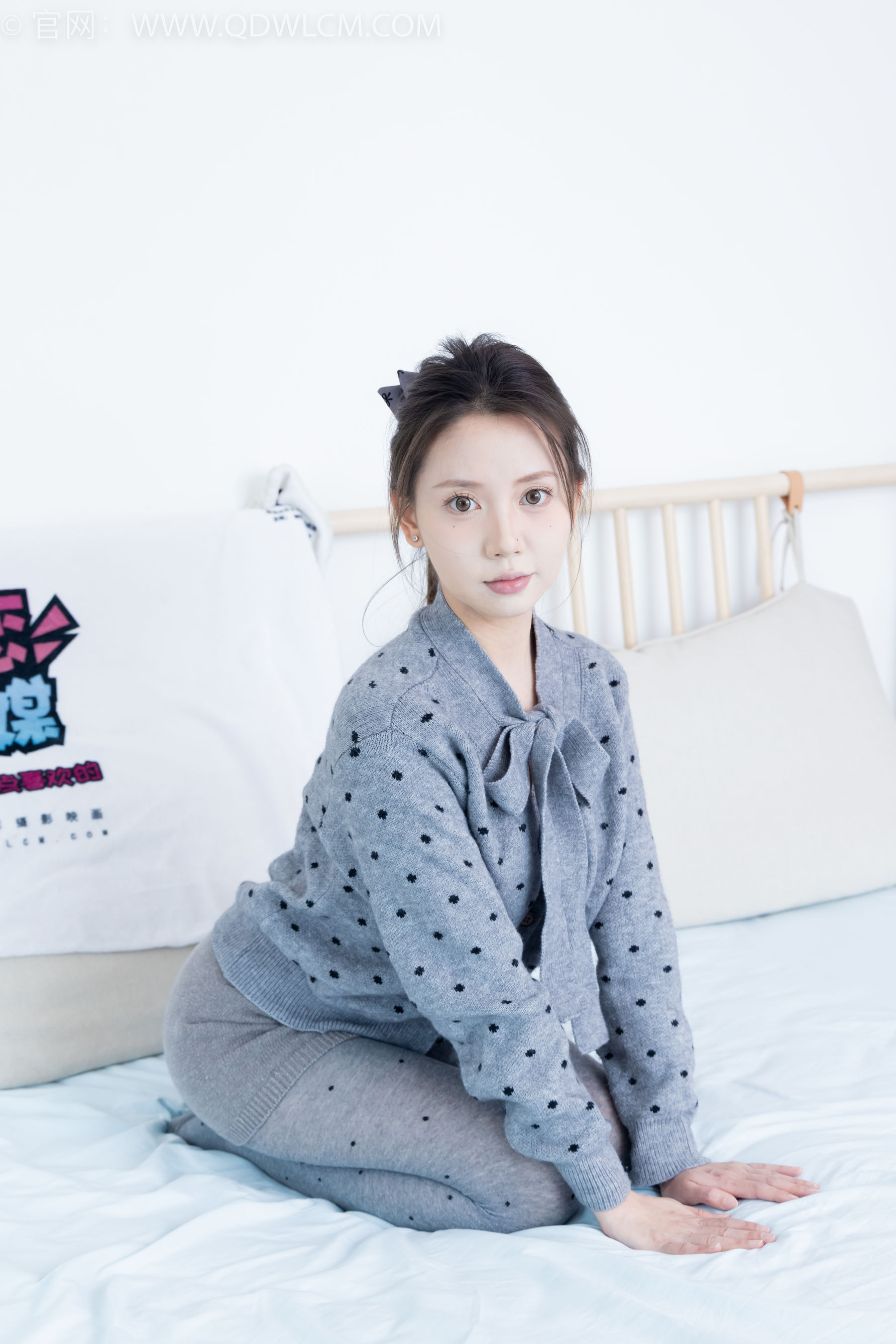 物恋传媒 No.2355 小曦 - 皮鞋、厚灰丝/(160P)