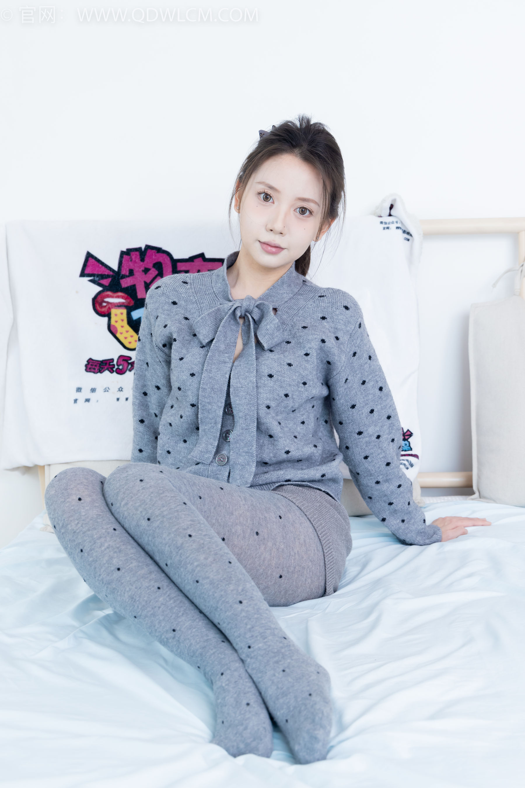 物恋传媒 No.2355 小曦 - 皮鞋、厚灰丝/(160P)