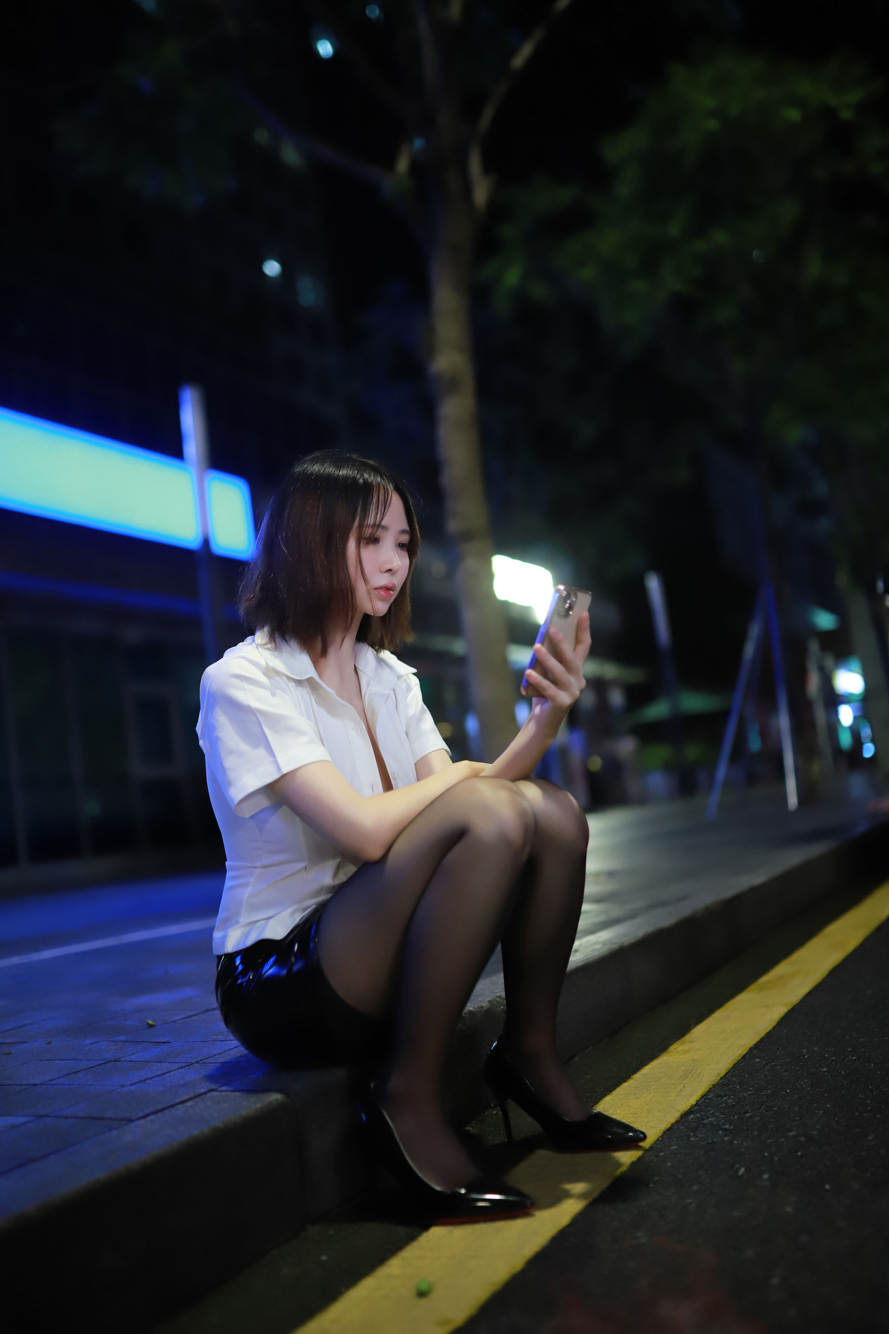 上杉绘梨落 - 被人跟踪/(101P)