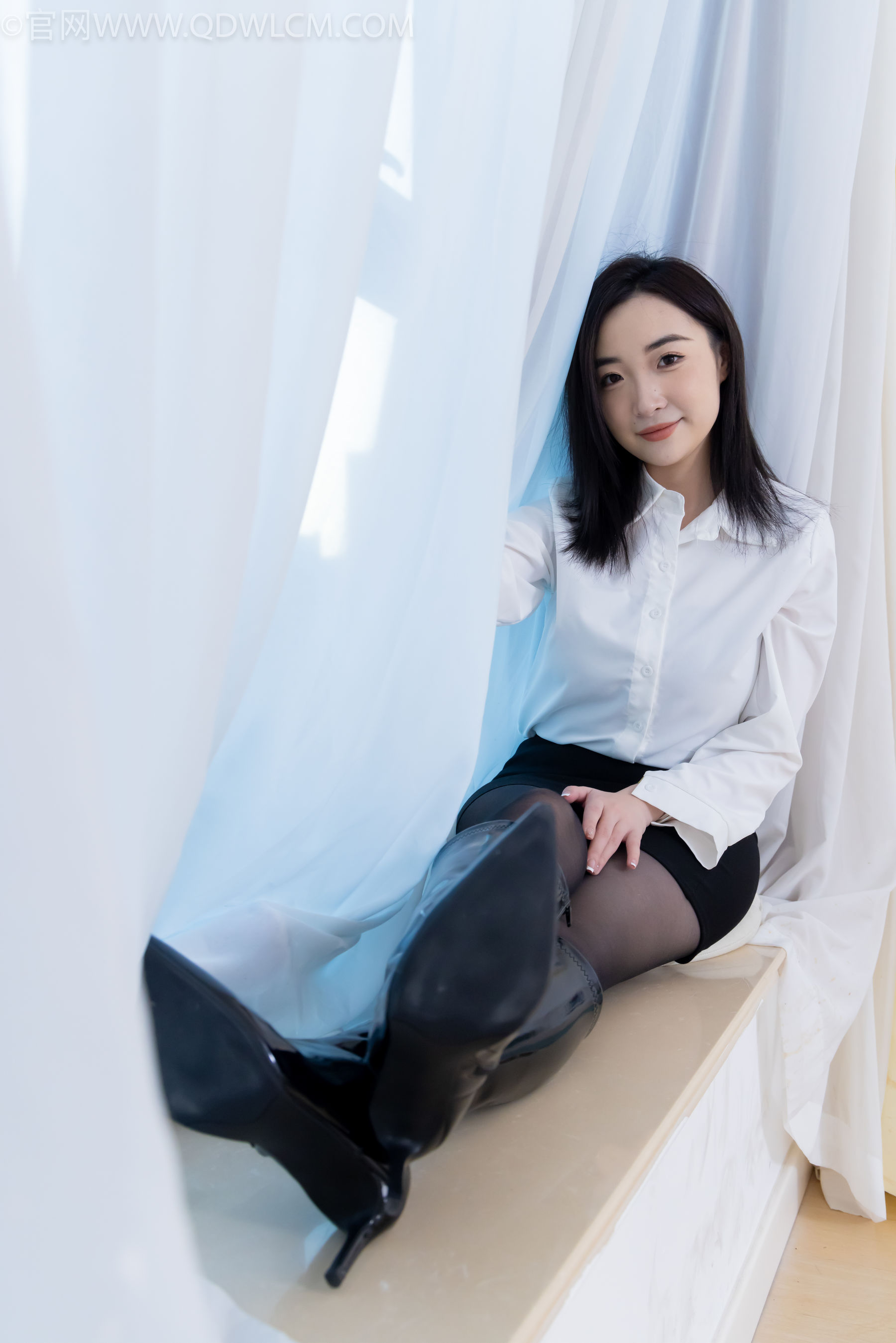 物恋传媒 No.2333 恬恬 - 长靴、薄黑丝、长靴/(236P)