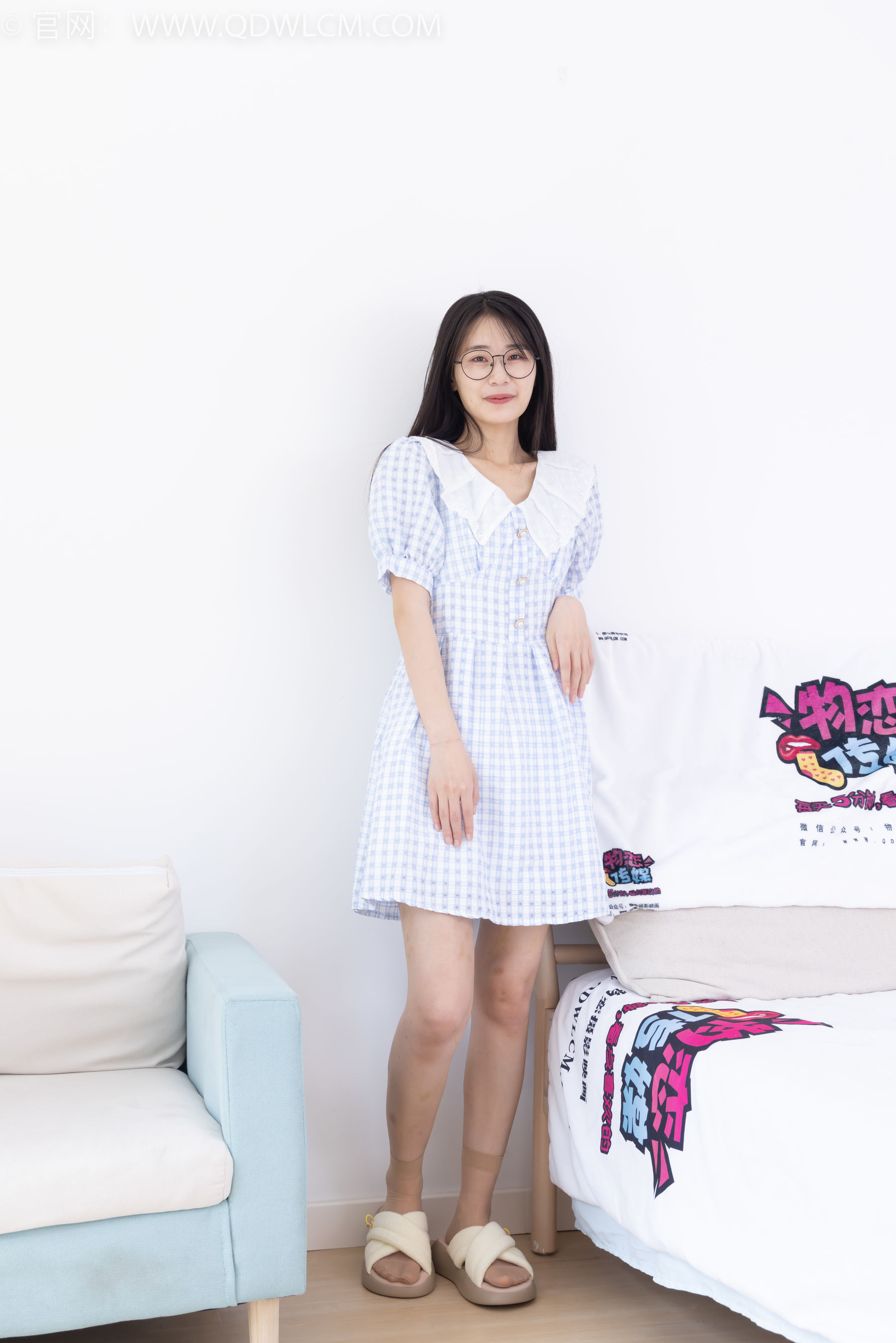 物恋传媒 No.2356 菜菜 - 平底鞋、拖鞋、短肉丝、裸足/(160P)