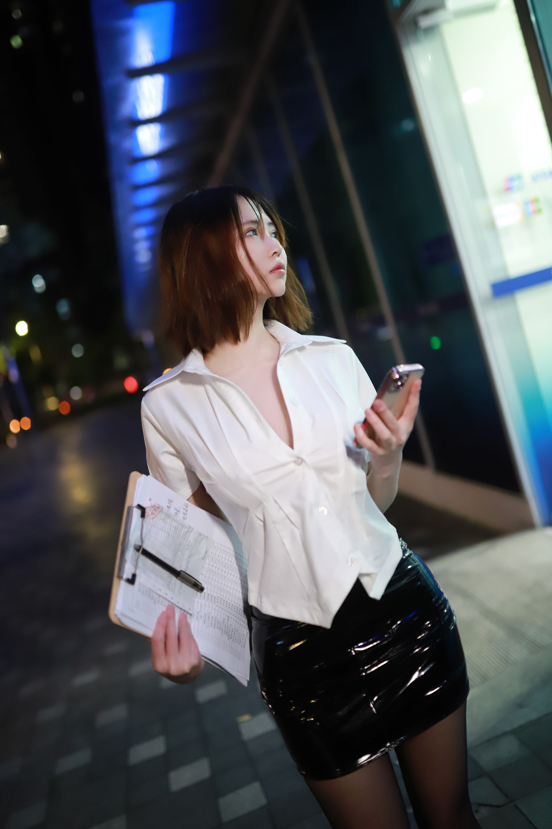 上杉绘梨落 - 被人跟踪/(101P)