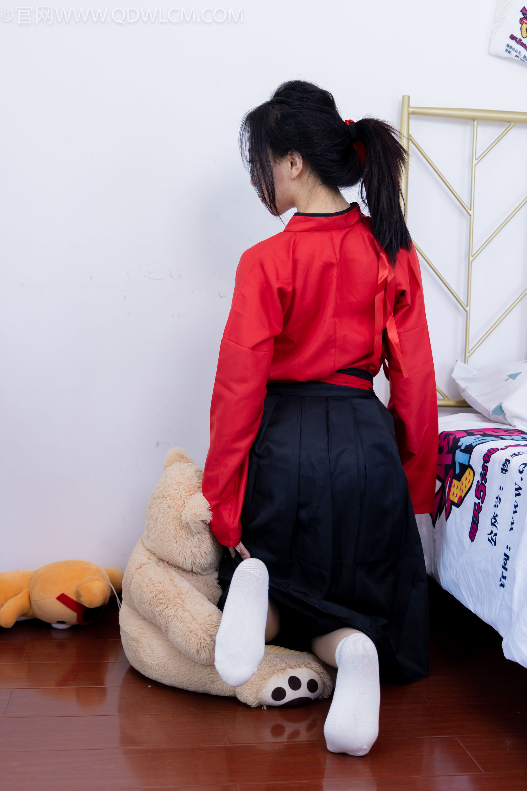 物恋传媒 No.2330 纱纱 - 汉服、皮鞋、白棉袜、薄肉丝/(219P)