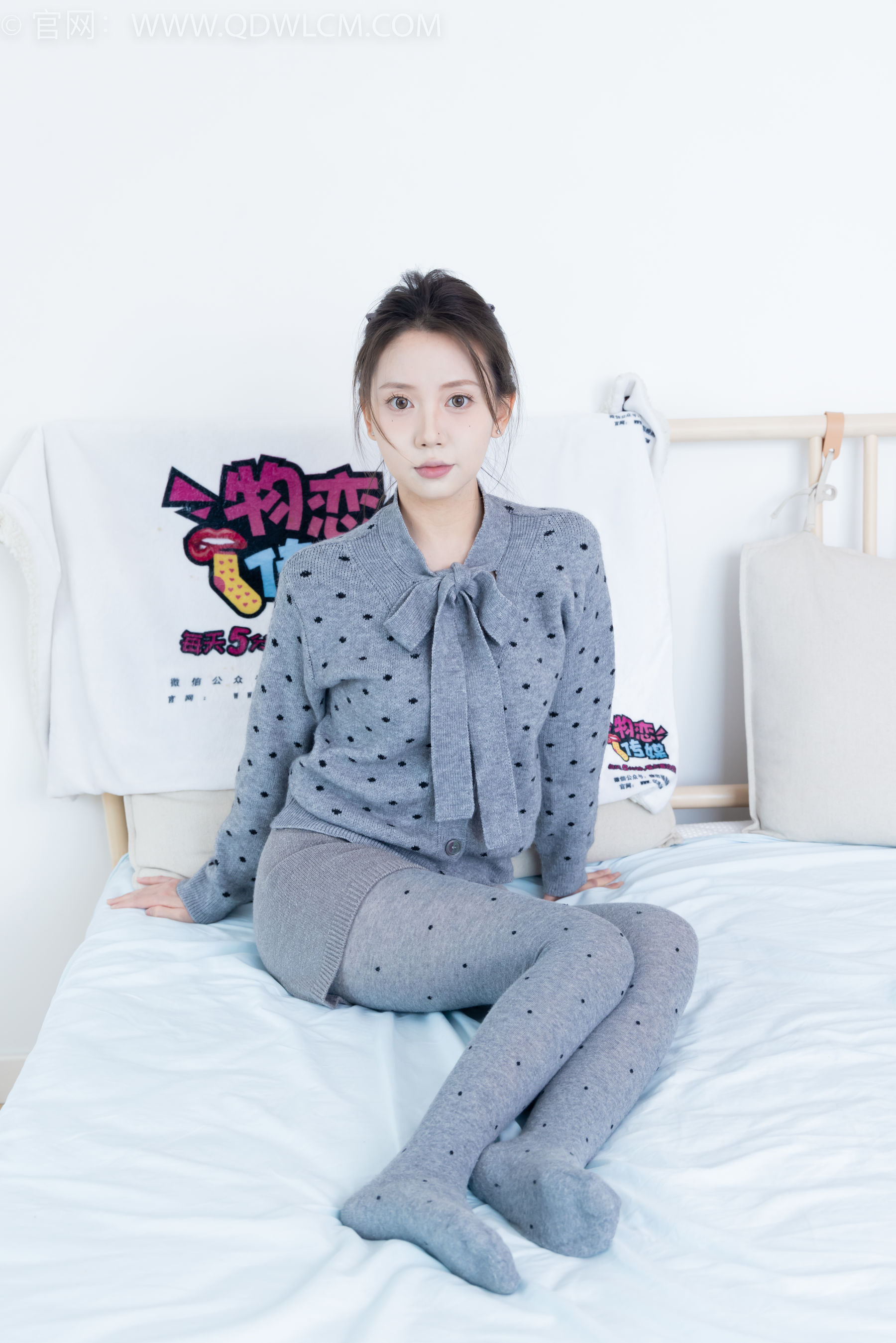 物恋传媒 No.2355 小曦 - 皮鞋、厚灰丝/(160P)