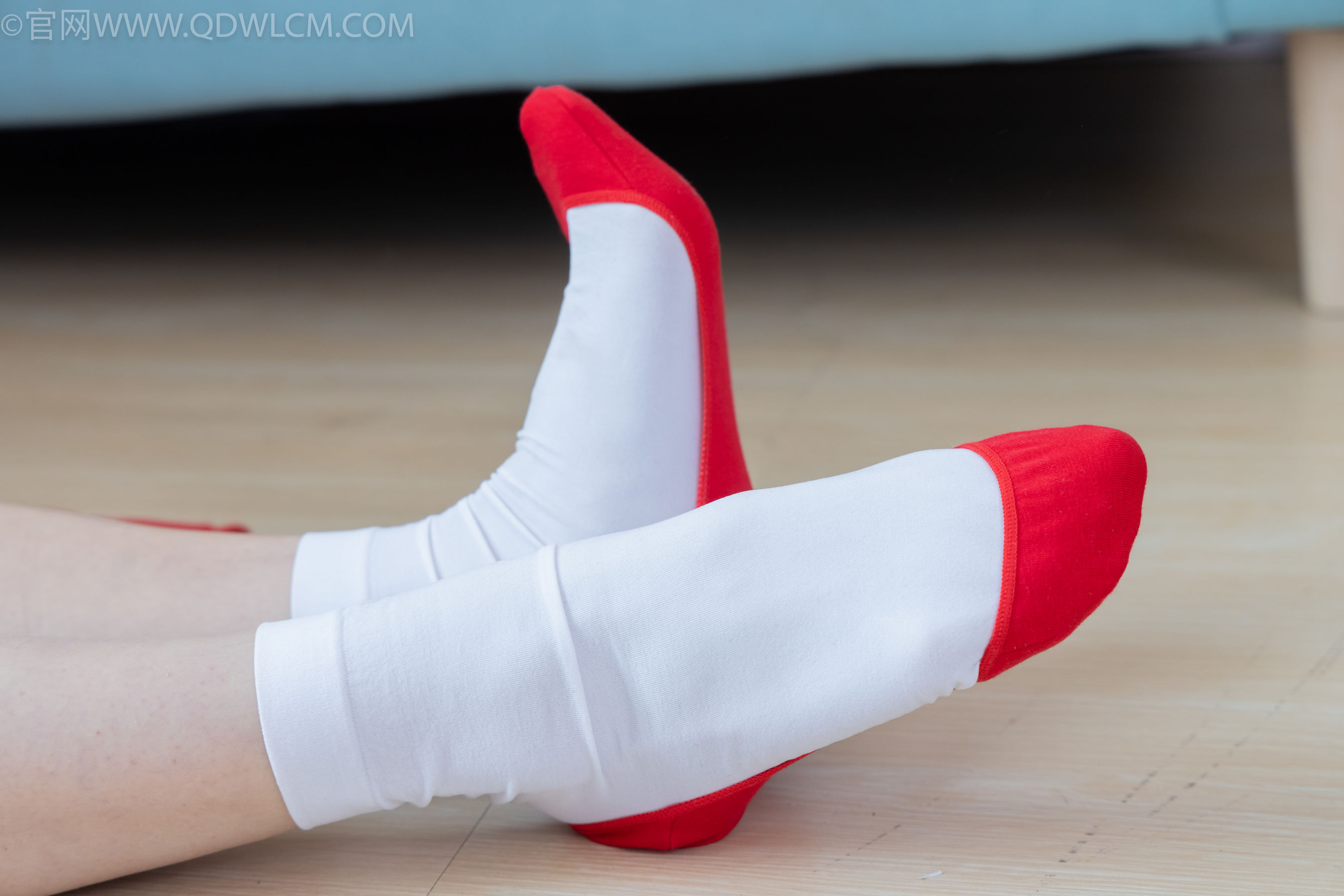 物恋传媒 No.2328 绒绒 - 汉服、布鞋、白棉袜、红色船袜/(174P)