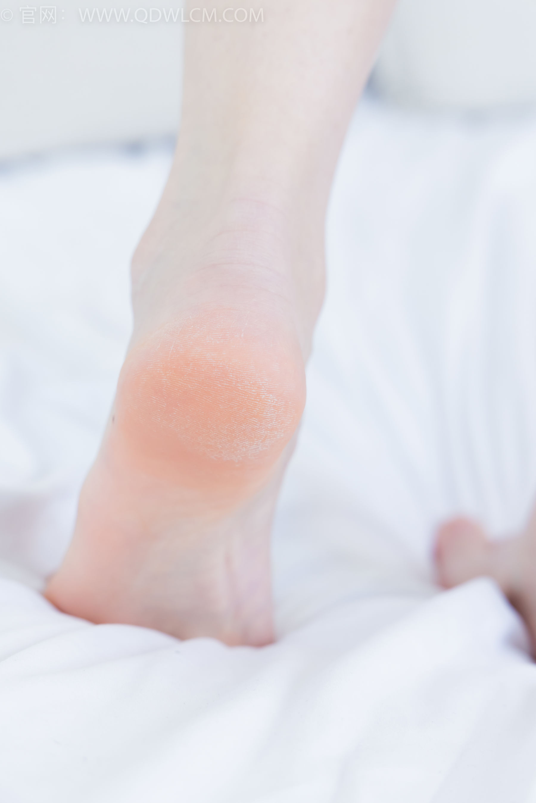 物恋传媒 No.2346 菜菜 - 运动鞋、厚黑丝、裸足/(167P)