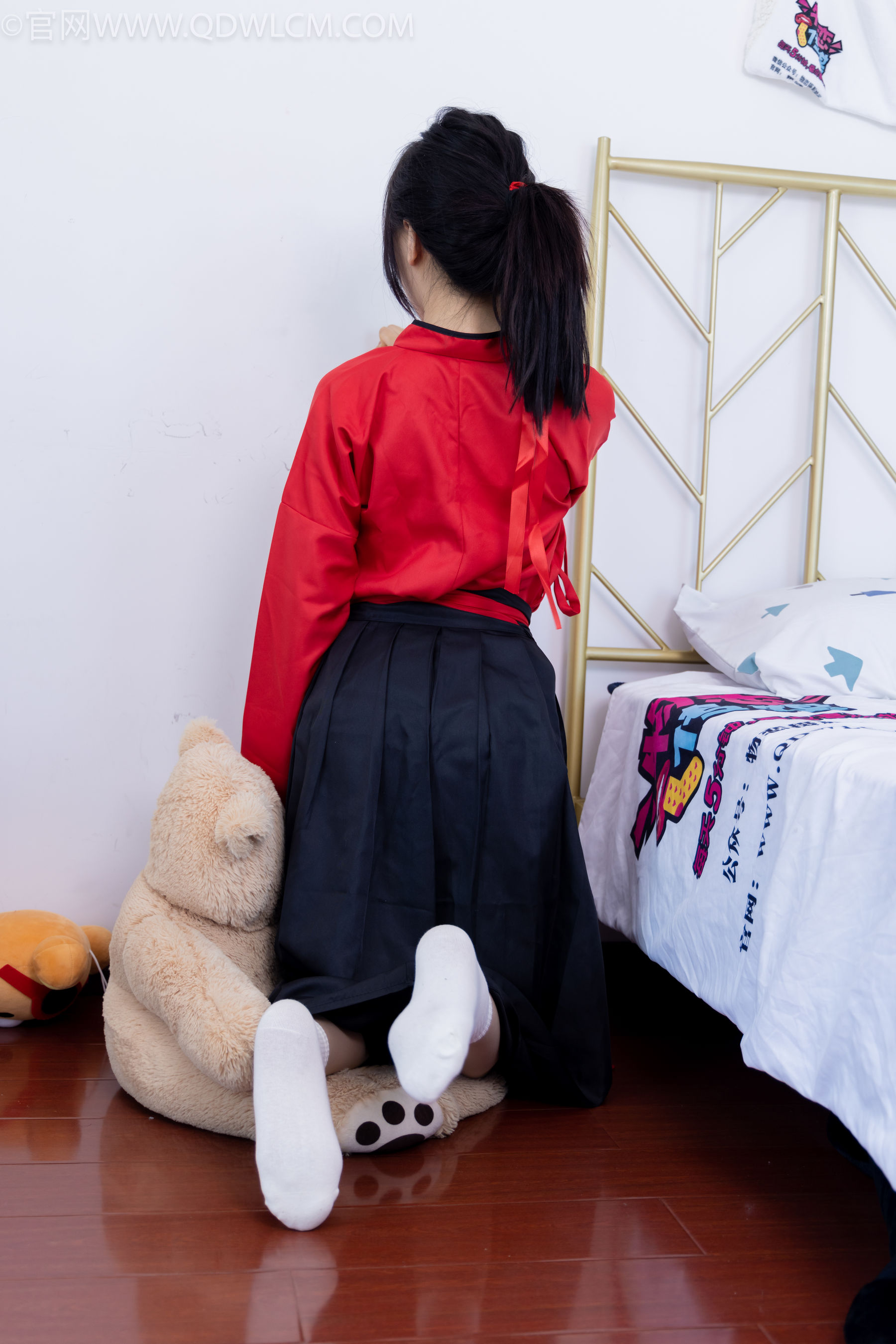 物恋传媒 No.2330 纱纱 - 汉服、皮鞋、白棉袜、薄肉丝/(219P)