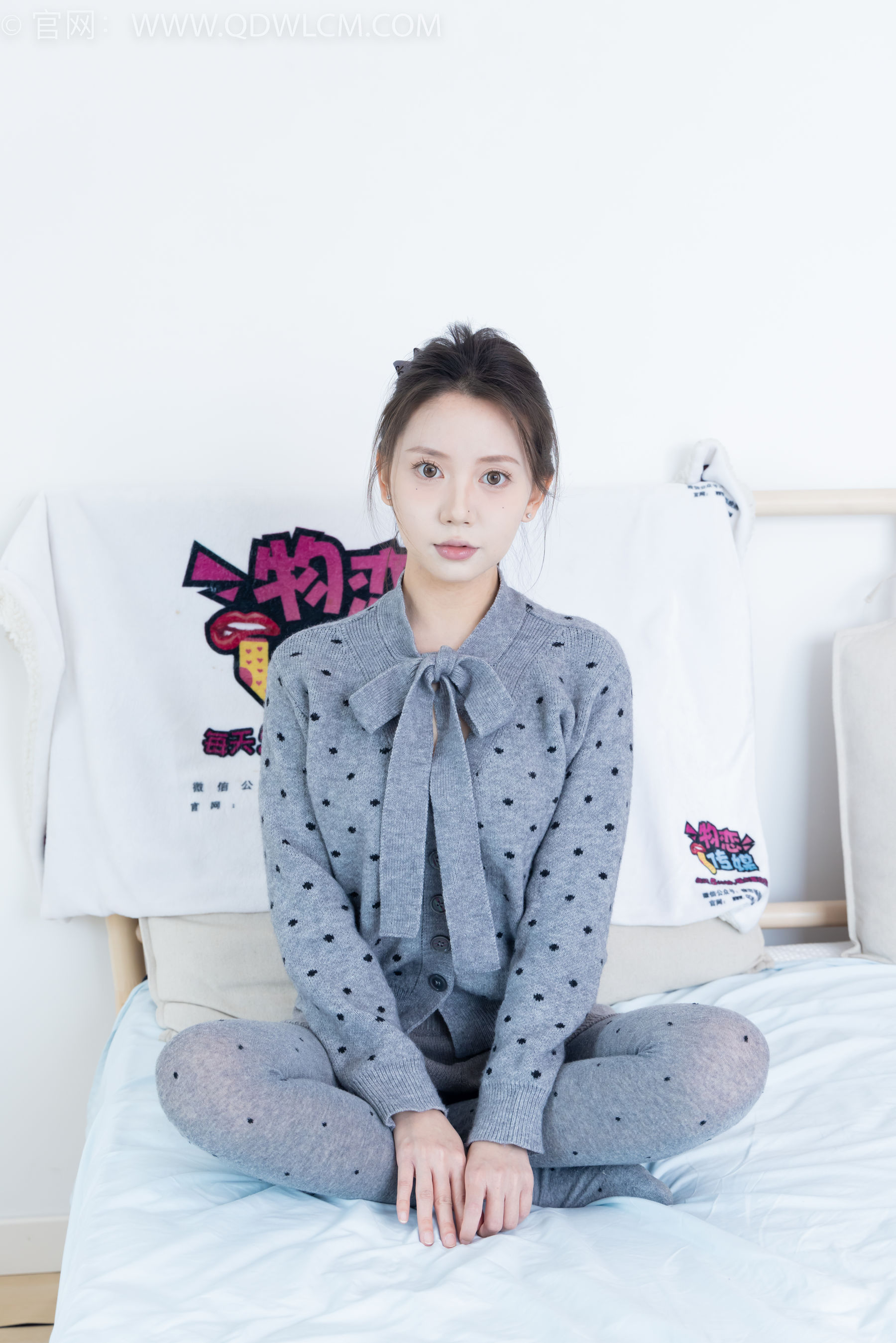 物恋传媒 No.2355 小曦 - 皮鞋、厚灰丝/(160P)