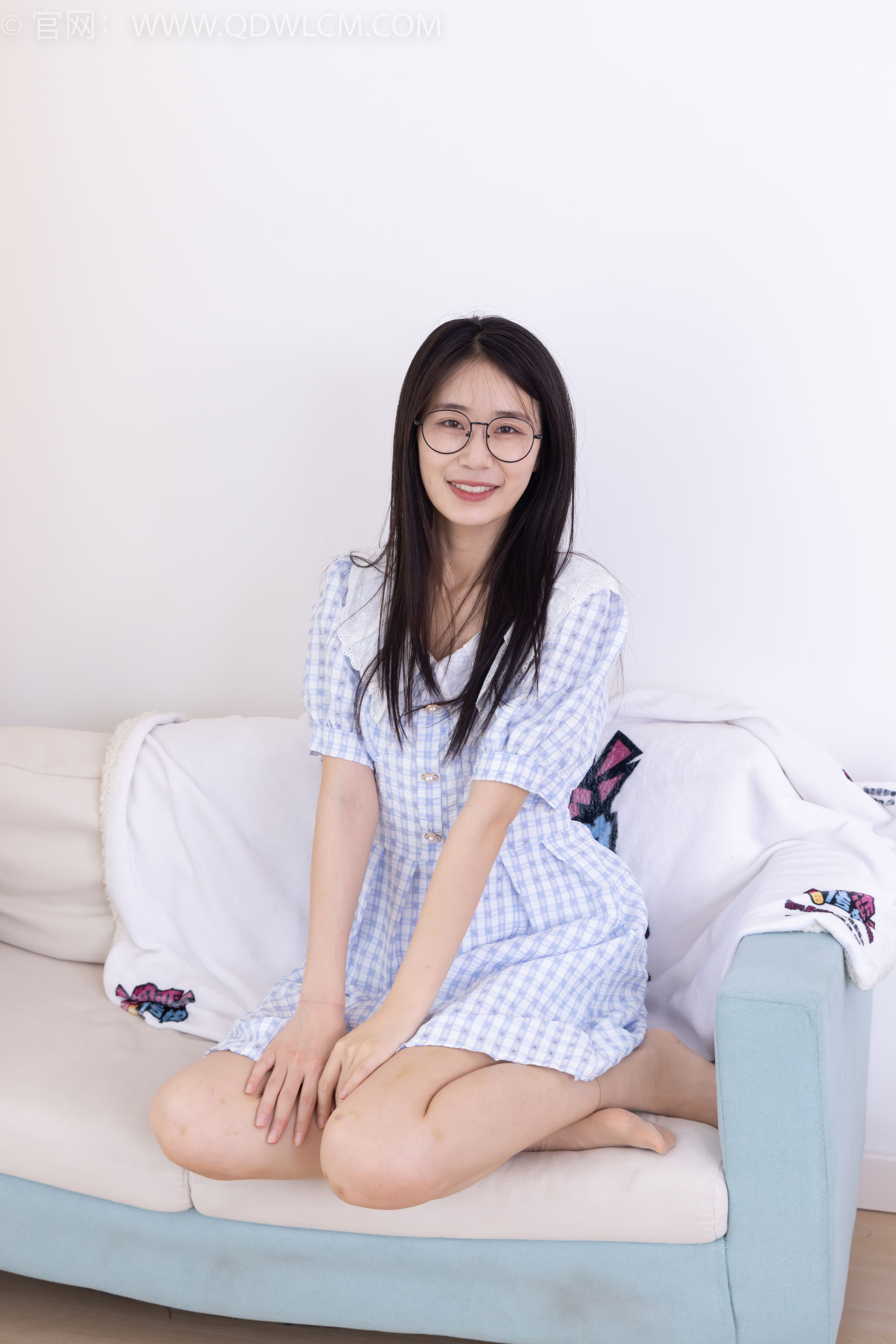 物恋传媒 No.2356 菜菜 - 平底鞋、拖鞋、短肉丝、裸足/(160P)