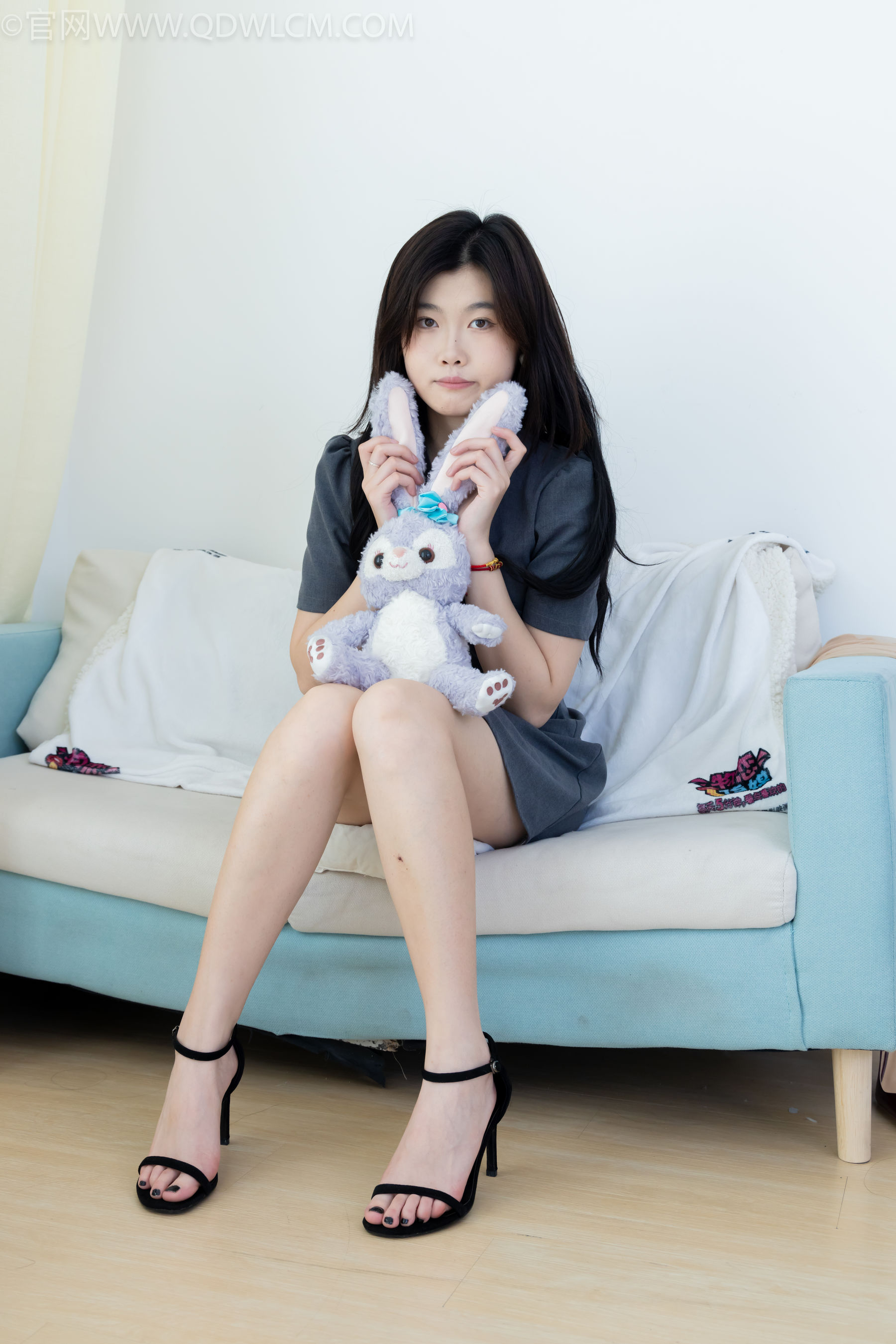 物恋传媒 No.2336 樱桃 - 三双高跟鞋、薄肉丝、裸足/(164P)