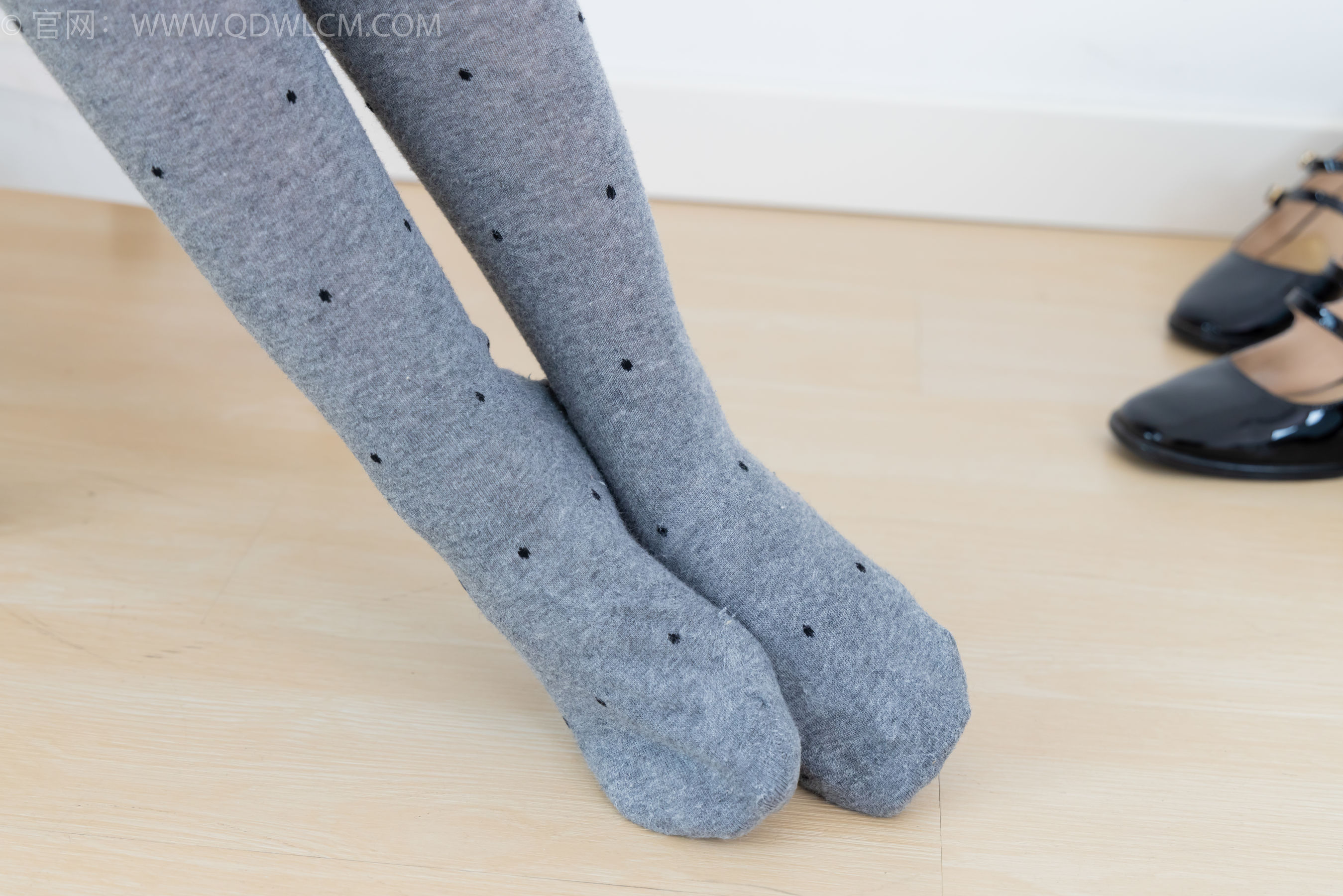 物恋传媒 No.2355 小曦 - 皮鞋、厚灰丝/(160P)