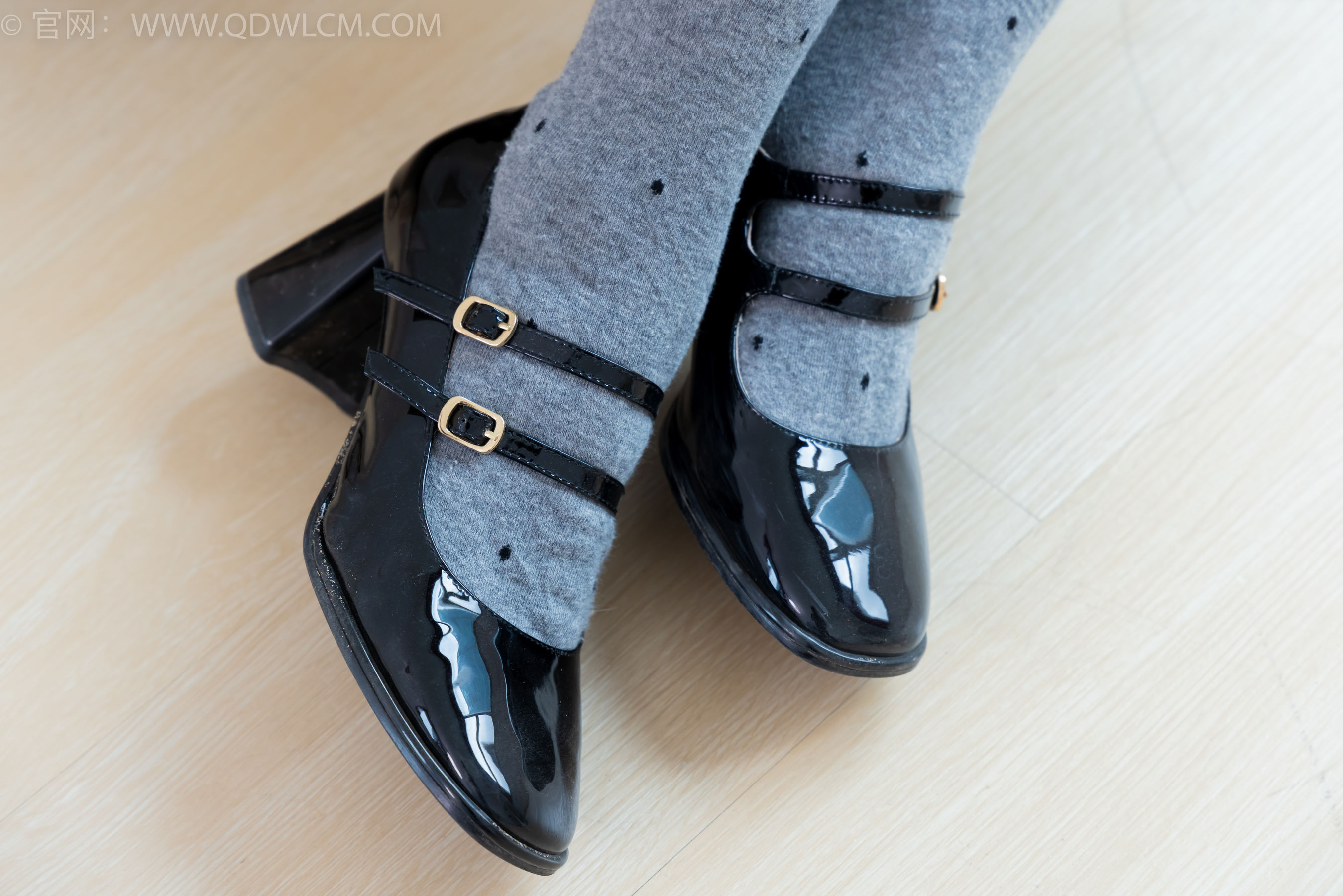 物恋传媒 No.2355 小曦 - 皮鞋、厚灰丝/(160P)