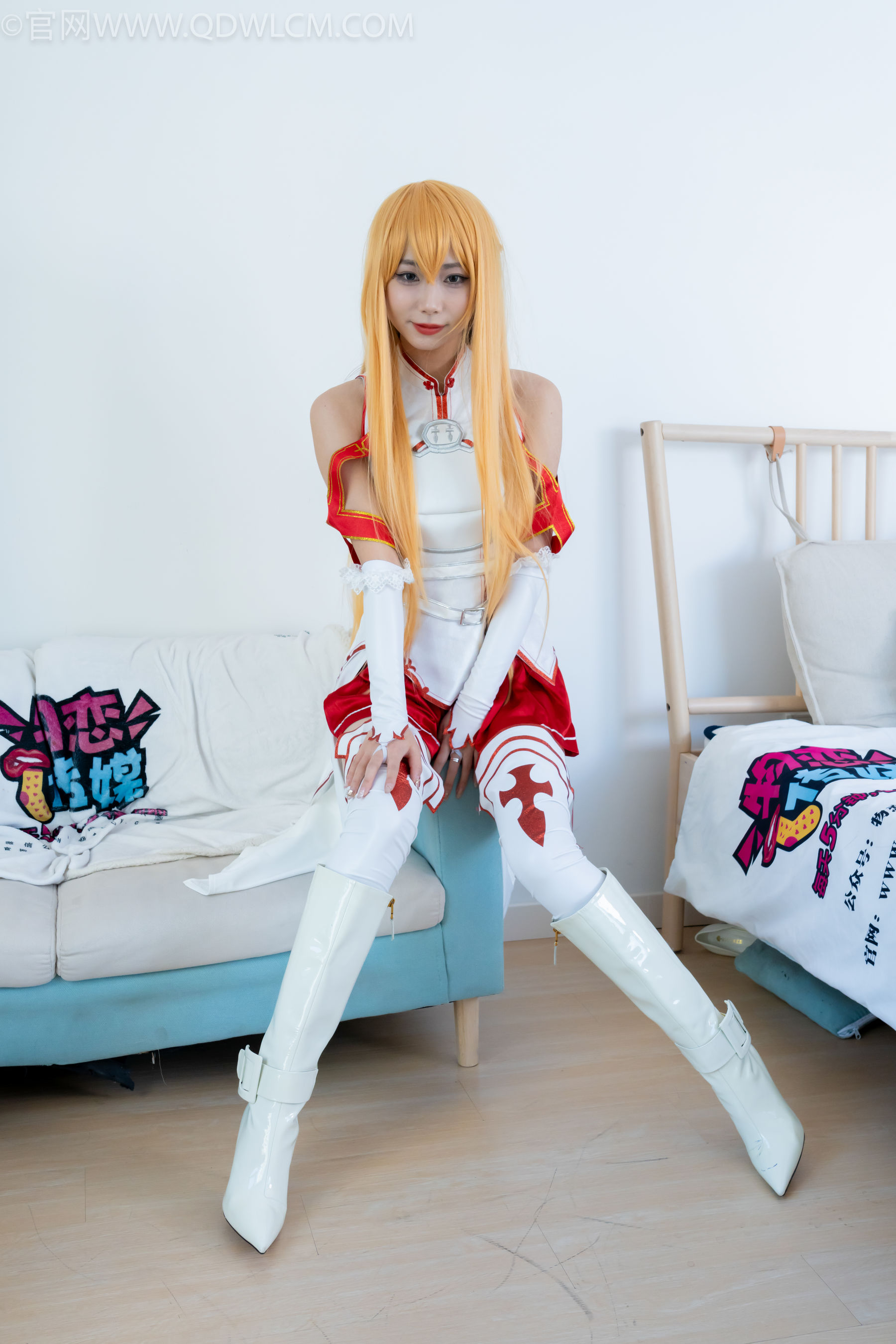 物恋传媒 No.2340 泡泡 - cos亚丝娜、长靴、袜套、薄肉丝/(156P)