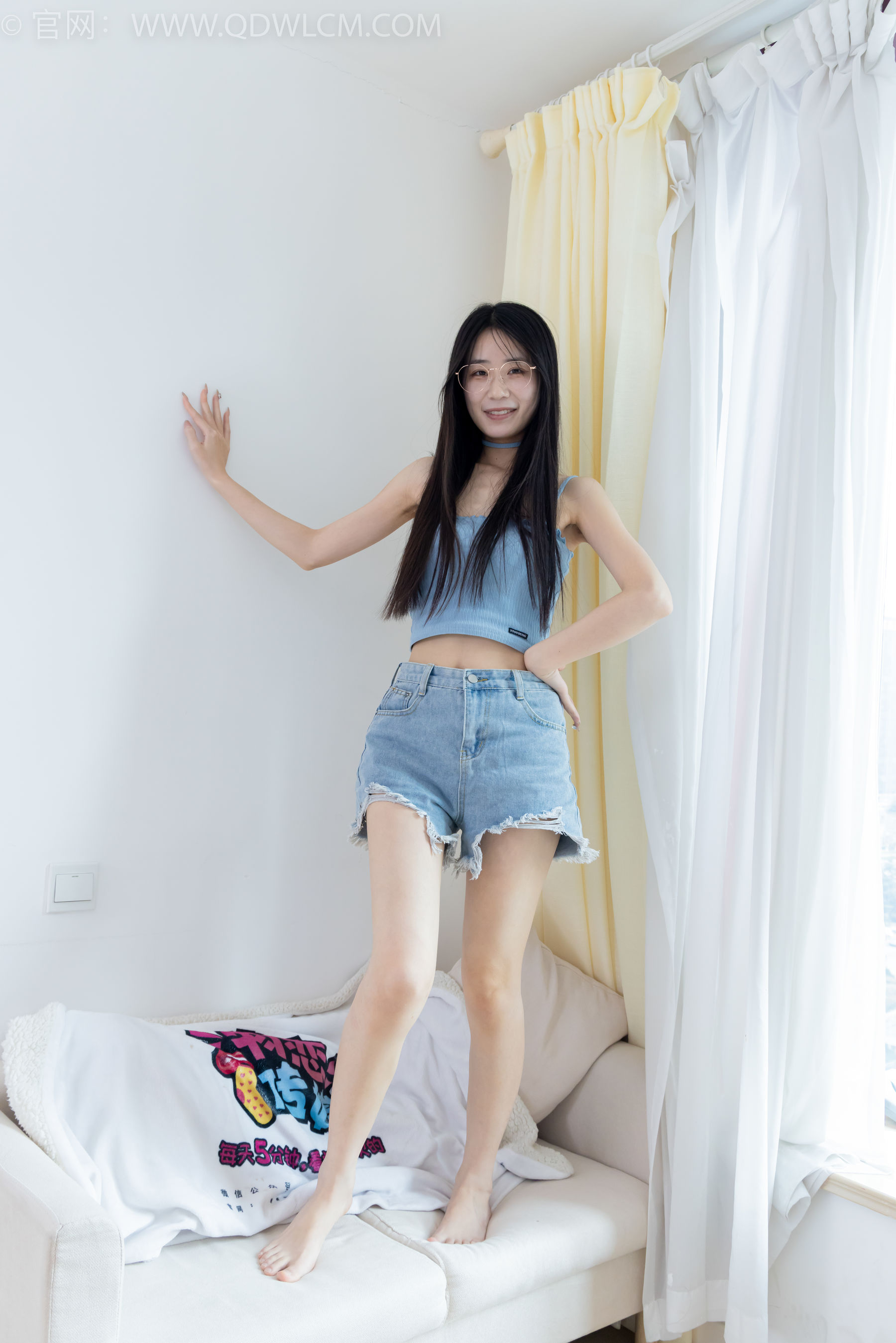 物恋传媒 No.2353 菜菜 - 木屐人字拖、薄黑丝、裸足/(155P)