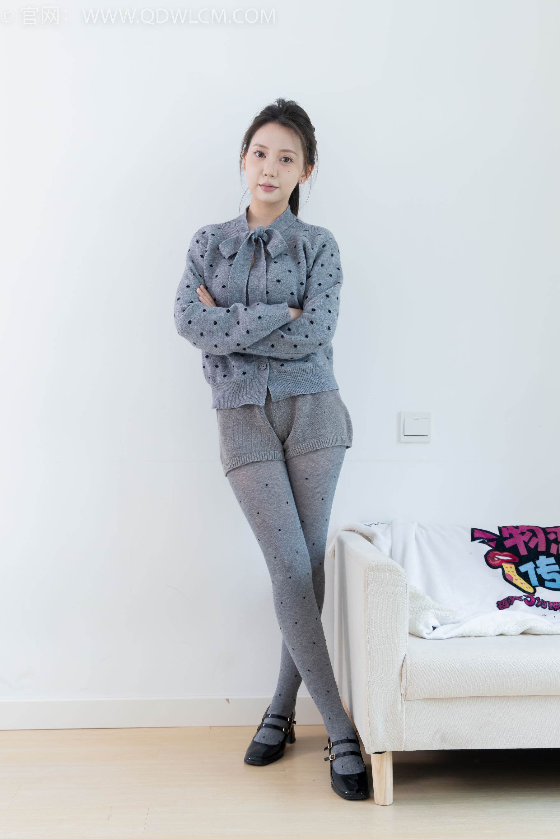 物恋传媒 No.2355 小曦 - 皮鞋、厚灰丝/(160P)