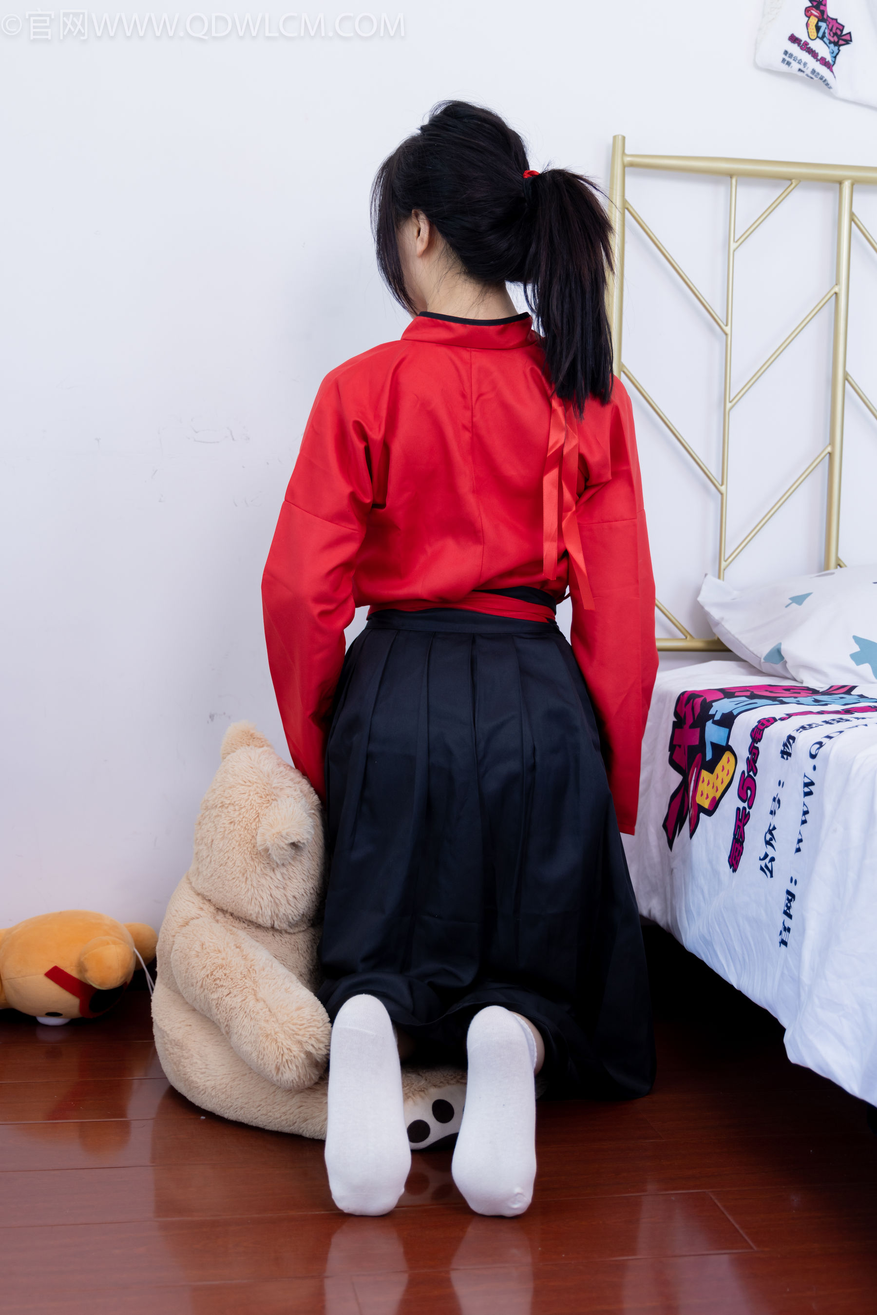 物恋传媒 No.2330 纱纱 - 汉服、皮鞋、白棉袜、薄肉丝/(219P)