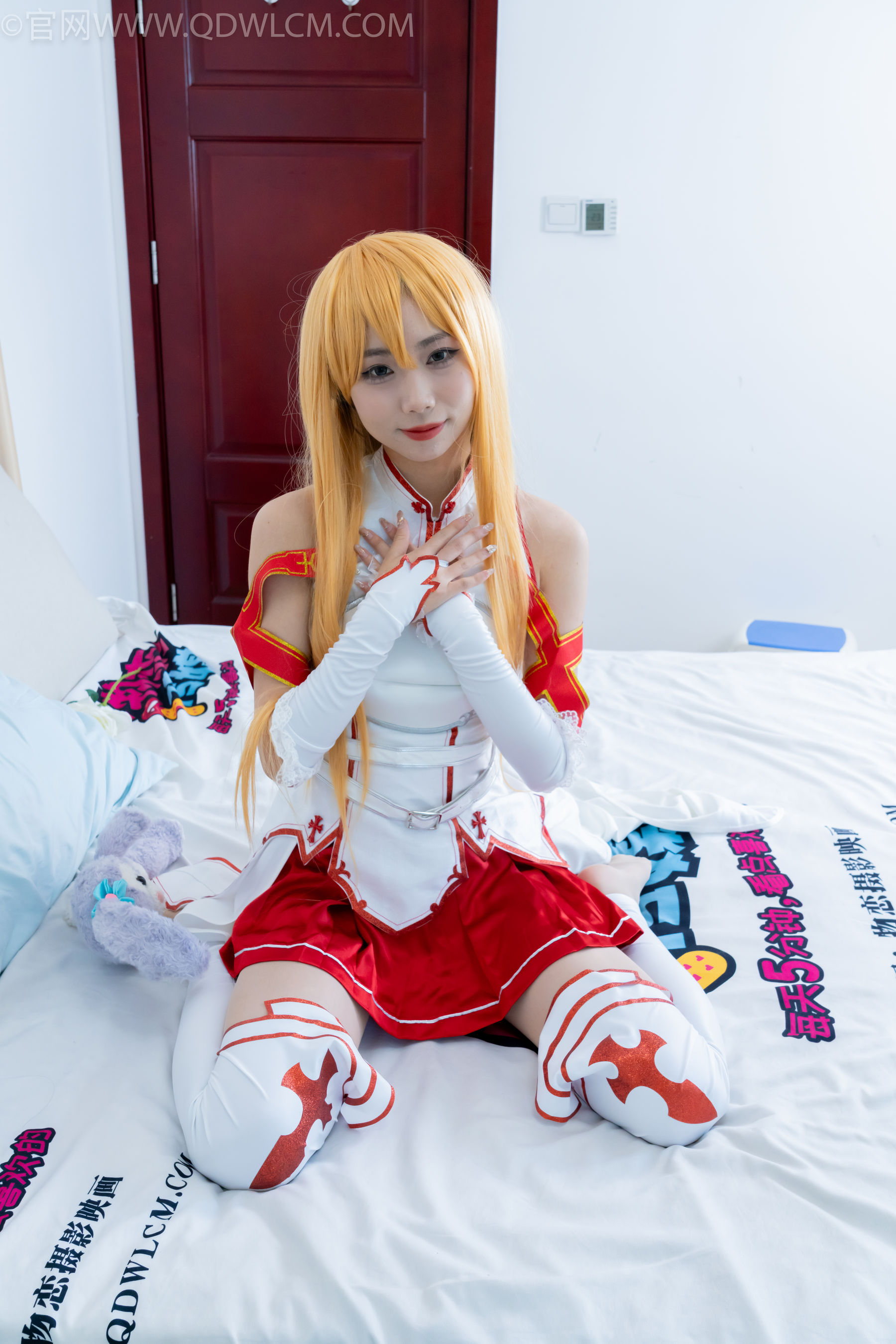 物恋传媒 No.2340 泡泡 - cos亚丝娜、长靴、袜套、薄肉丝/(156P)