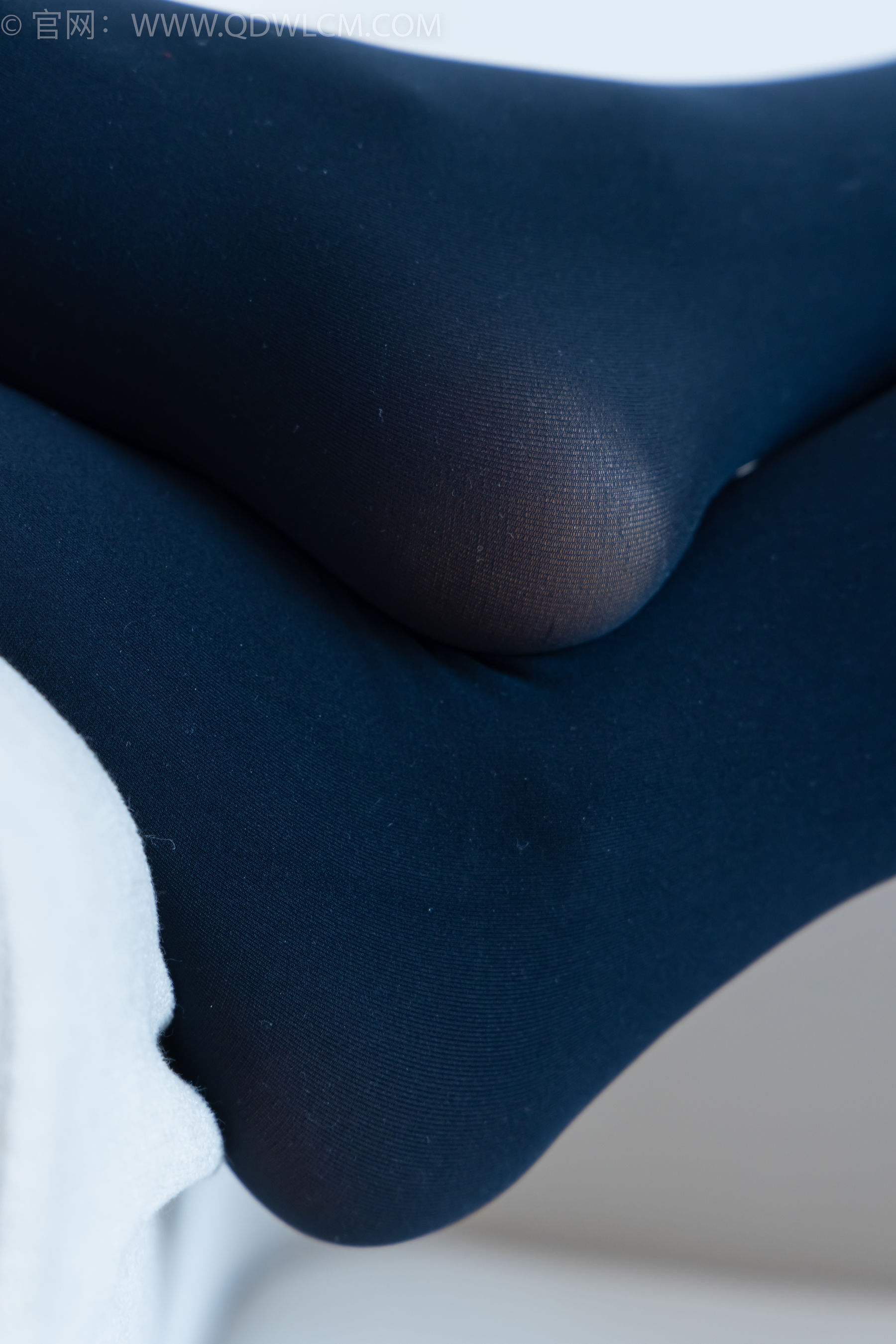 物恋传媒 No.2346 菜菜 - 运动鞋、厚黑丝、裸足/(167P)