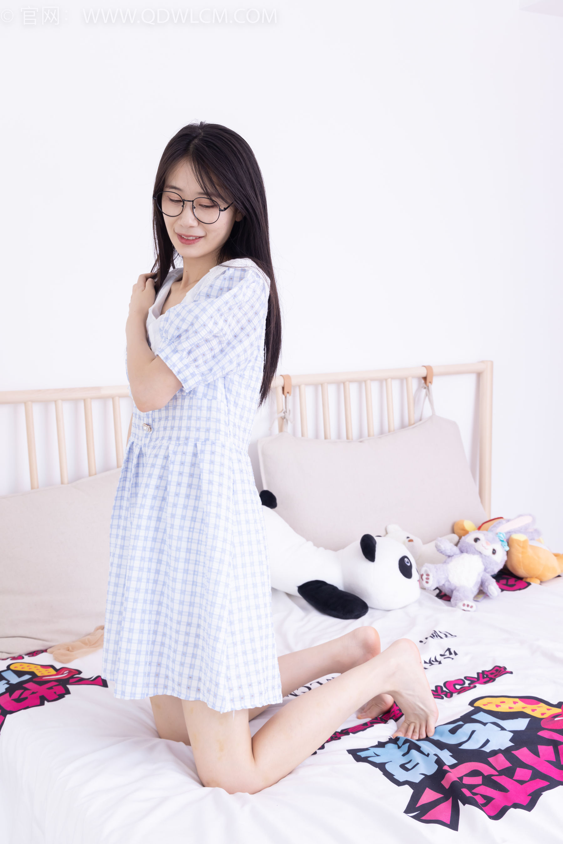 物恋传媒 No.2356 菜菜 - 平底鞋、拖鞋、短肉丝、裸足/(160P)