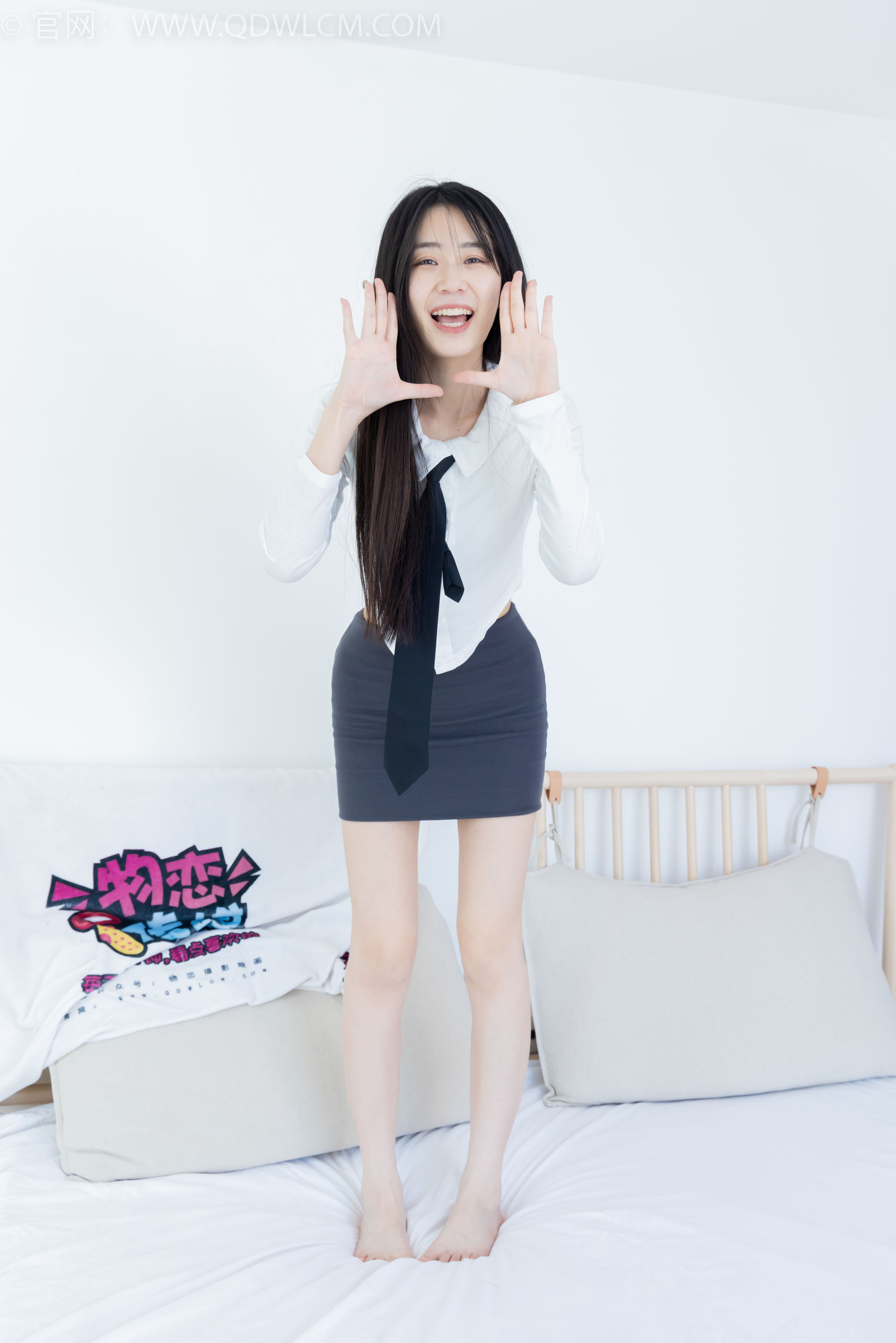 物恋传媒 No.2346 菜菜 - 运动鞋、厚黑丝、裸足/(167P)