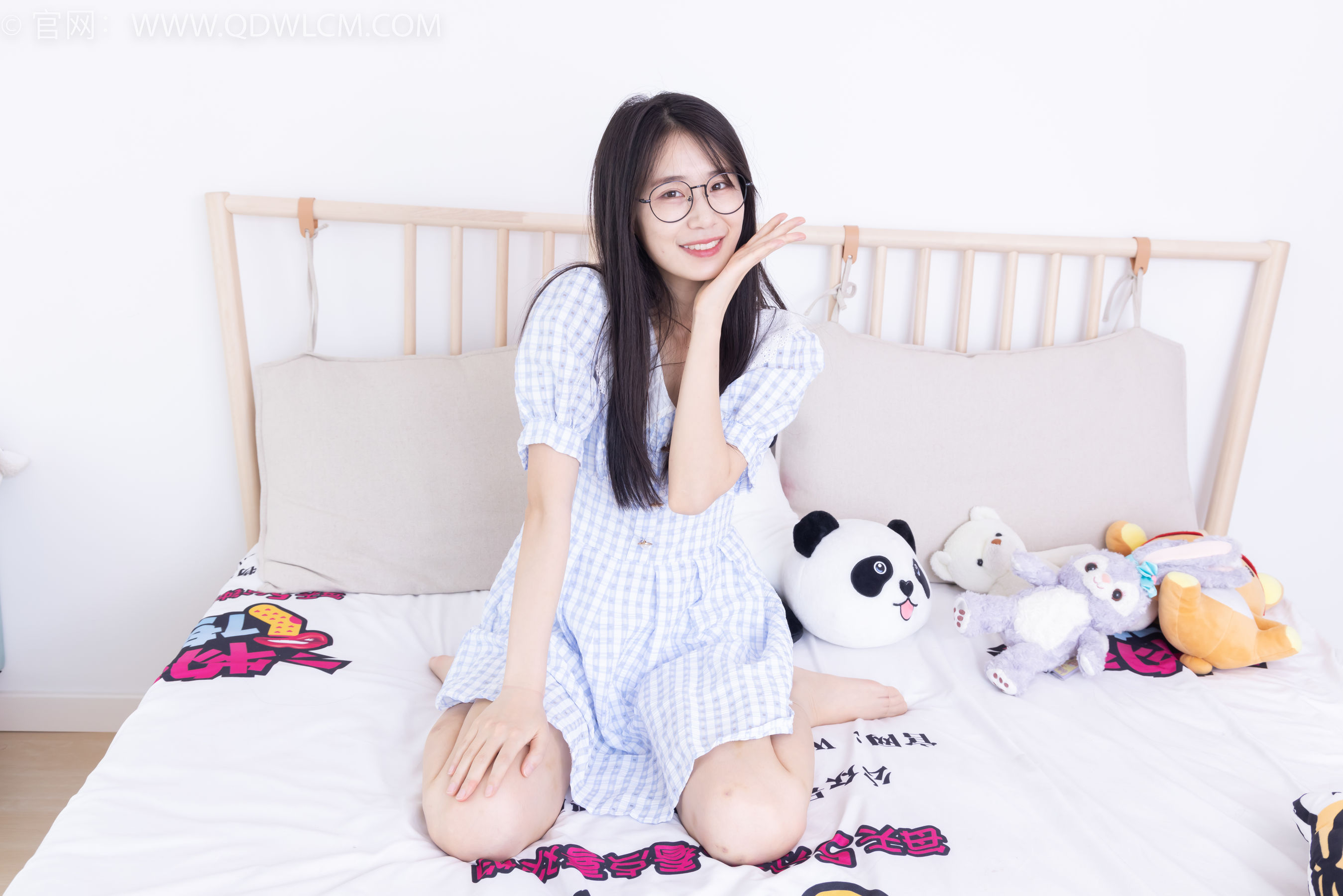 物恋传媒 No.2356 菜菜 - 平底鞋、拖鞋、短肉丝、裸足/(160P)