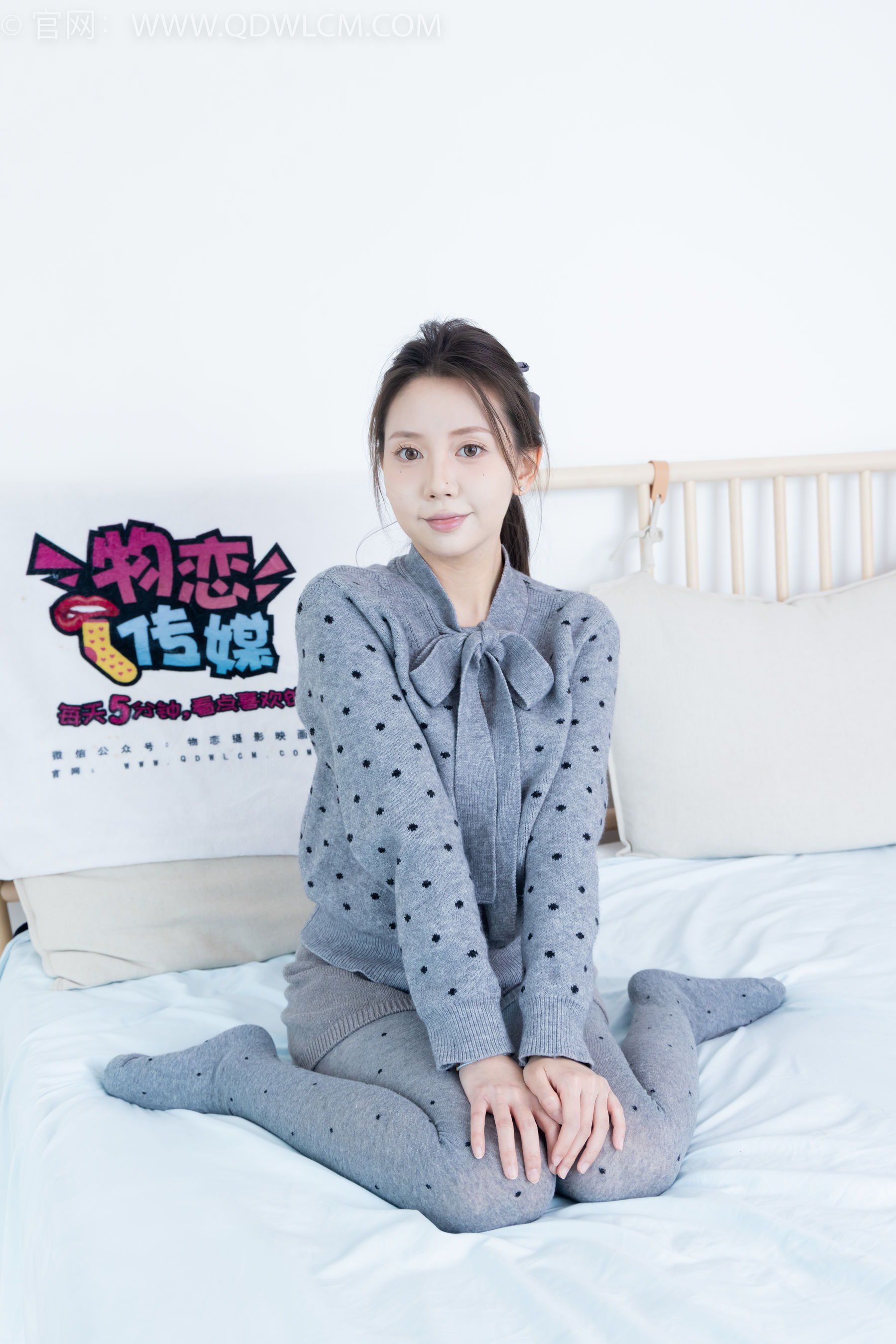 物恋传媒 No.2355 小曦 - 皮鞋、厚灰丝/(160P)