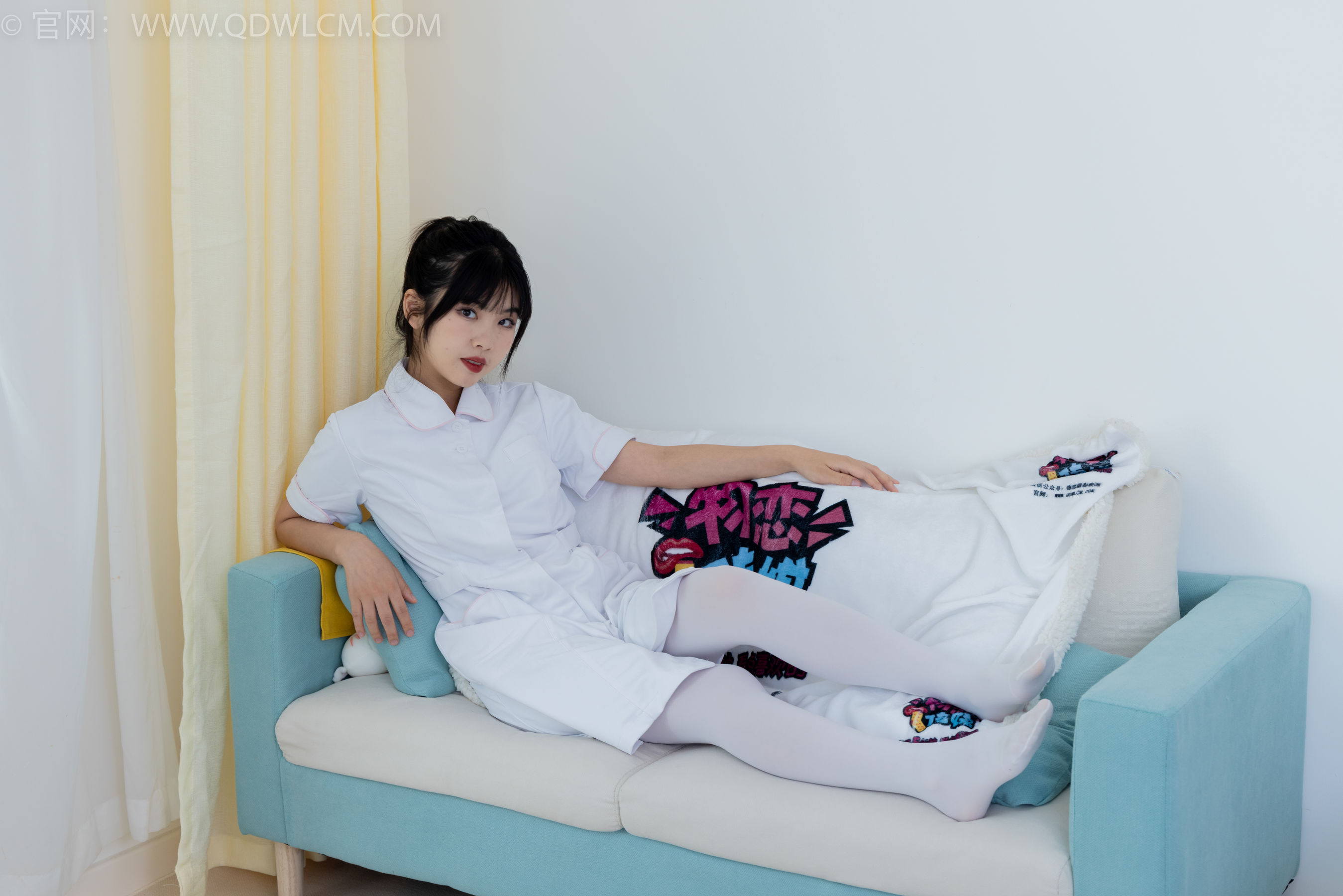 物恋传媒 No.2347 米米 - 板鞋、自然穿脏厚白丝、护士服/(170P)