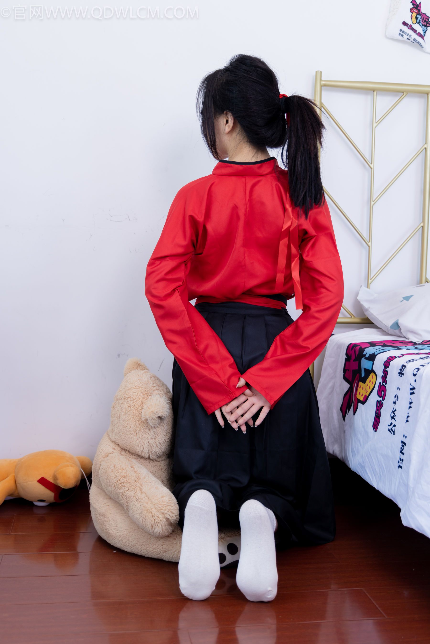 物恋传媒 No.2330 纱纱 - 汉服、皮鞋、白棉袜、薄肉丝/(219P)