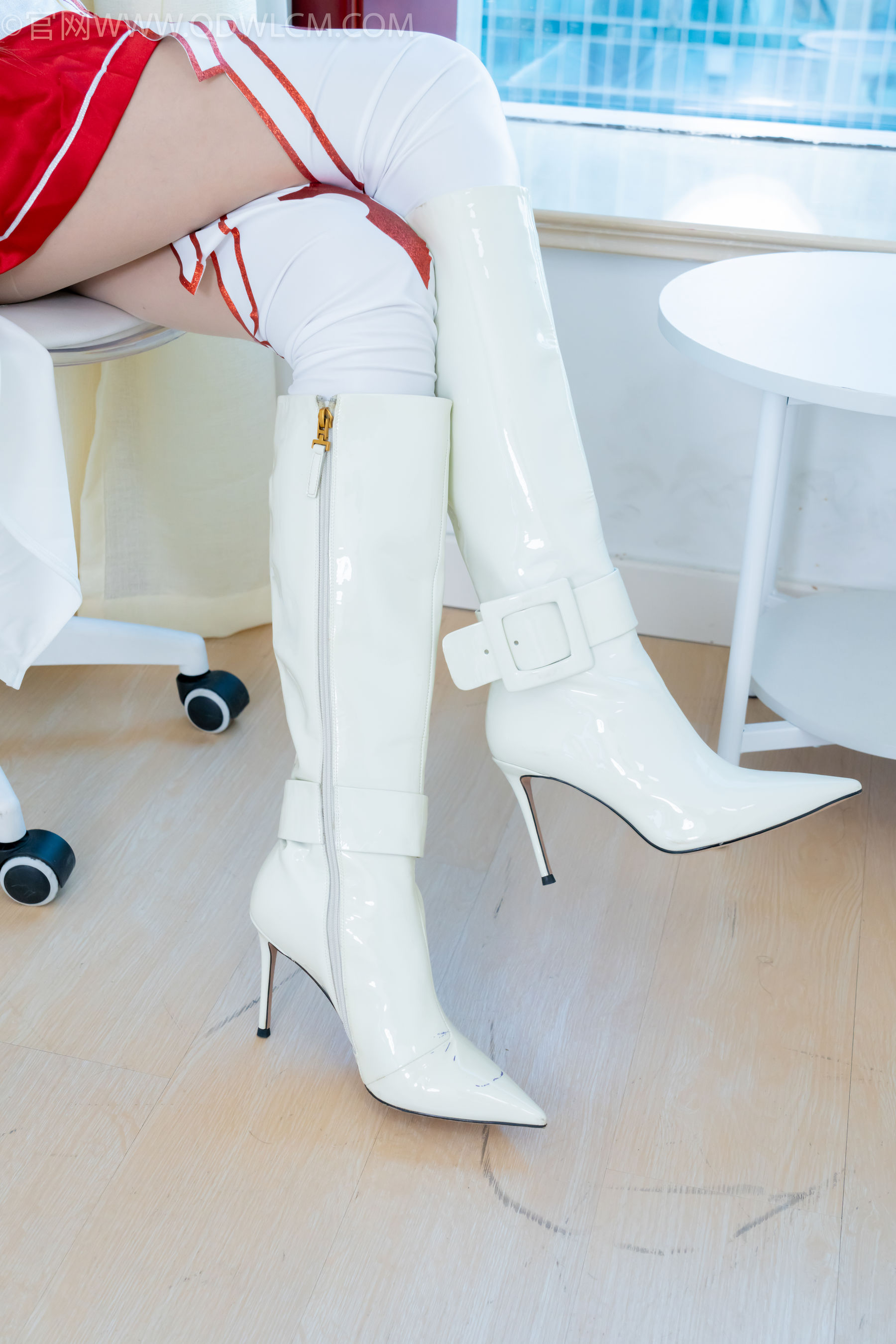 物恋传媒 No.2340 泡泡 - cos亚丝娜、长靴、袜套、薄肉丝/(156P)