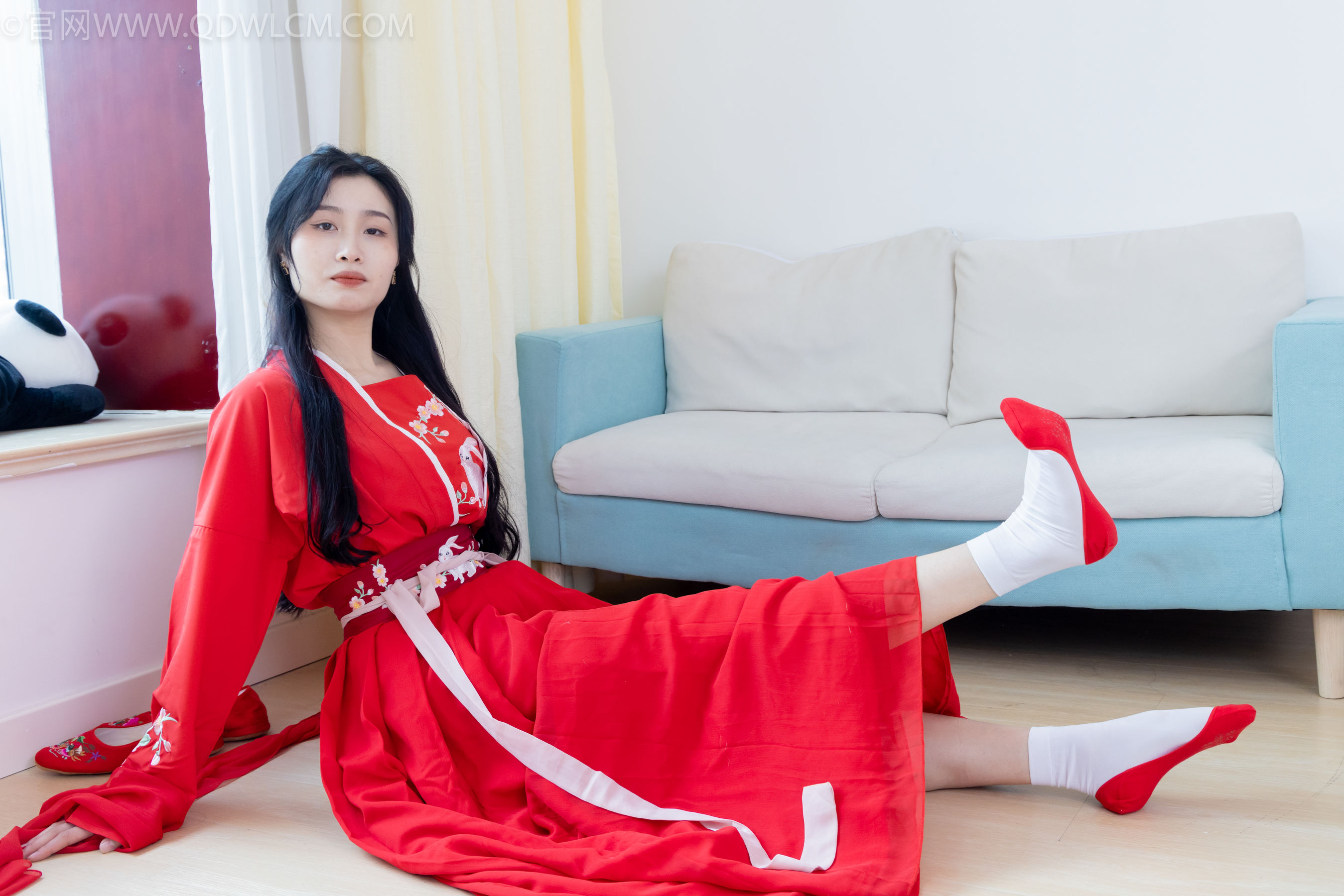 物恋传媒 No.2328 绒绒 - 汉服、布鞋、白棉袜、红色船袜/(174P)