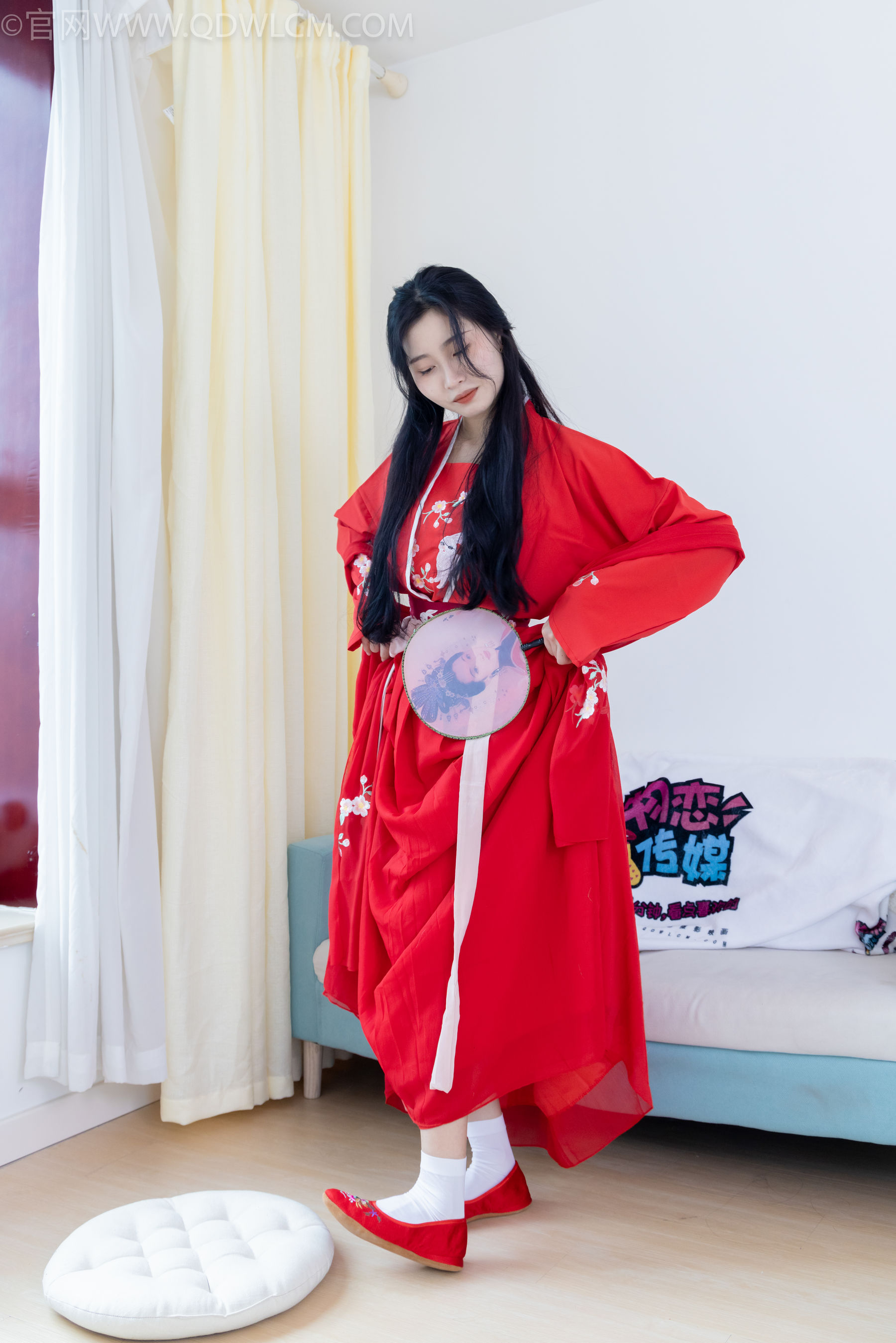 物恋传媒 No.2328 绒绒 - 汉服、布鞋、白棉袜、红色船袜/(174P)