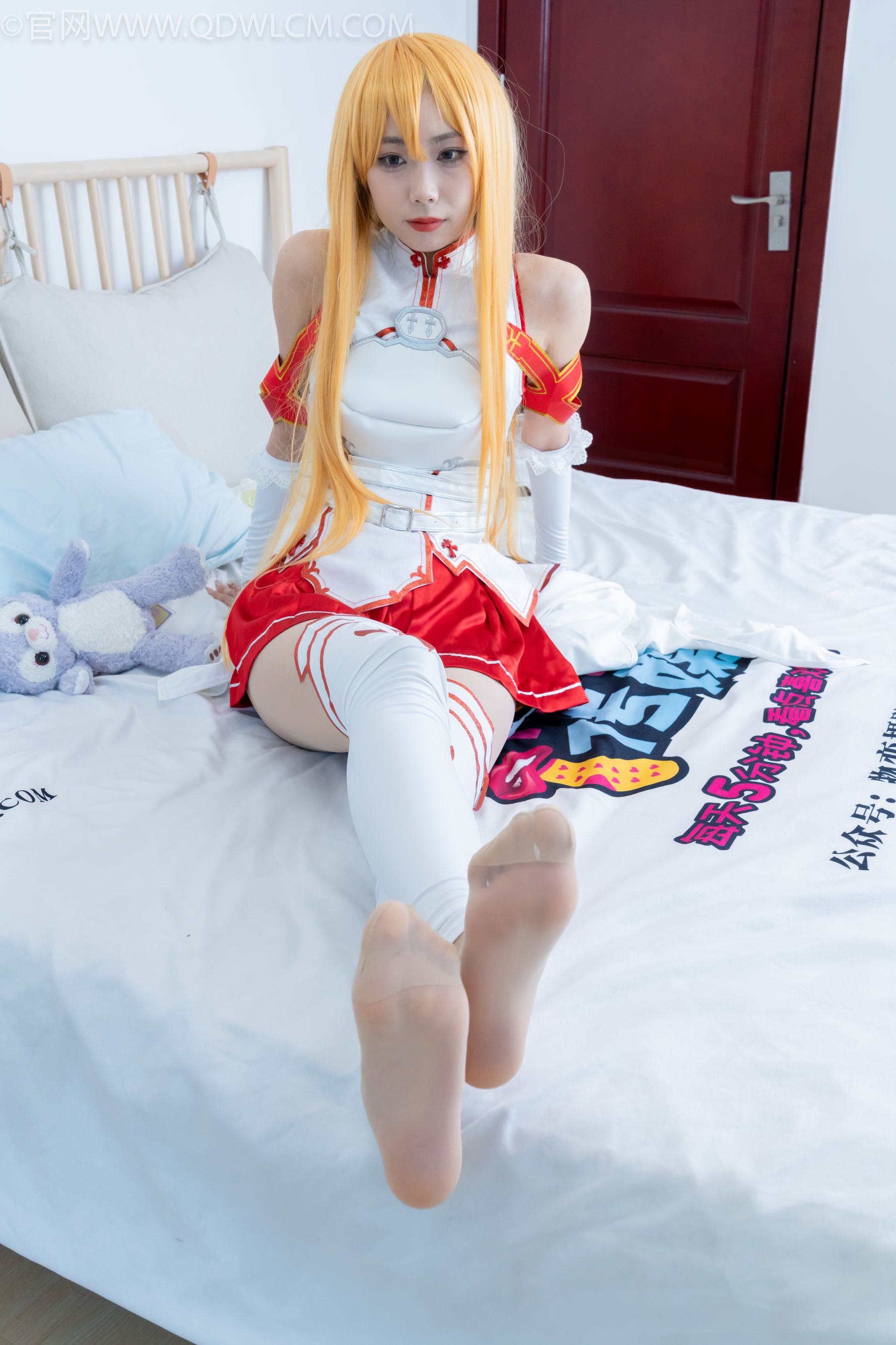 物恋传媒 No.2340 泡泡 - cos亚丝娜、长靴、袜套、薄肉丝/(156P)