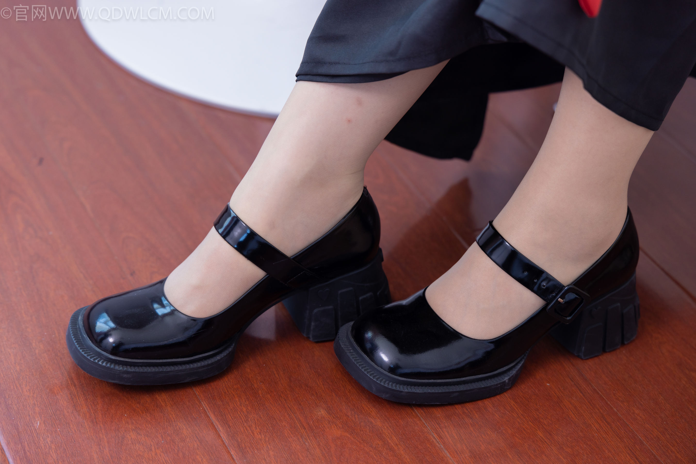 物恋传媒 No.2330 纱纱 - 汉服、皮鞋、白棉袜、薄肉丝/(219P)