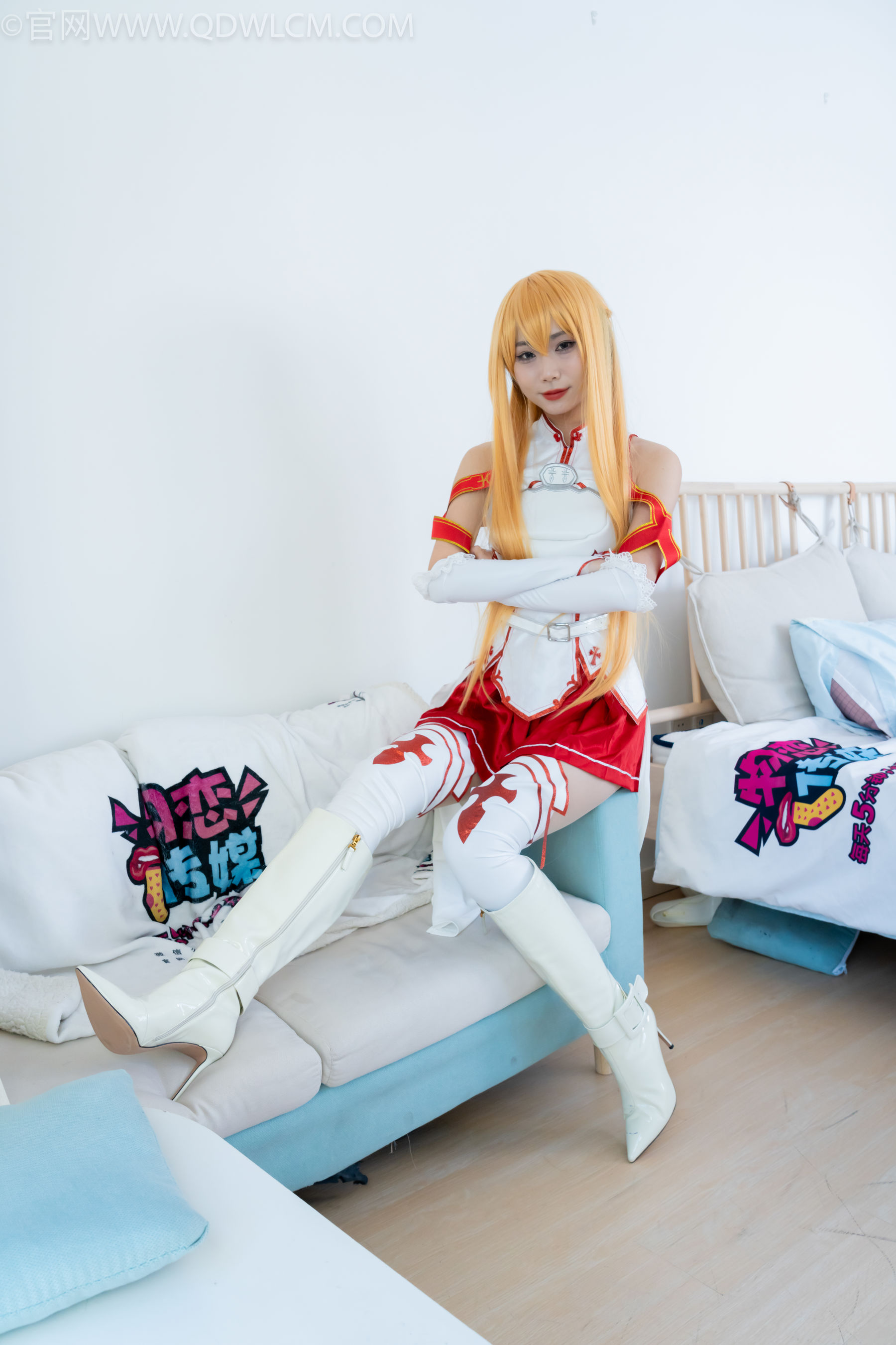 物恋传媒 No.2340 泡泡 - cos亚丝娜、长靴、袜套、薄肉丝/(156P)