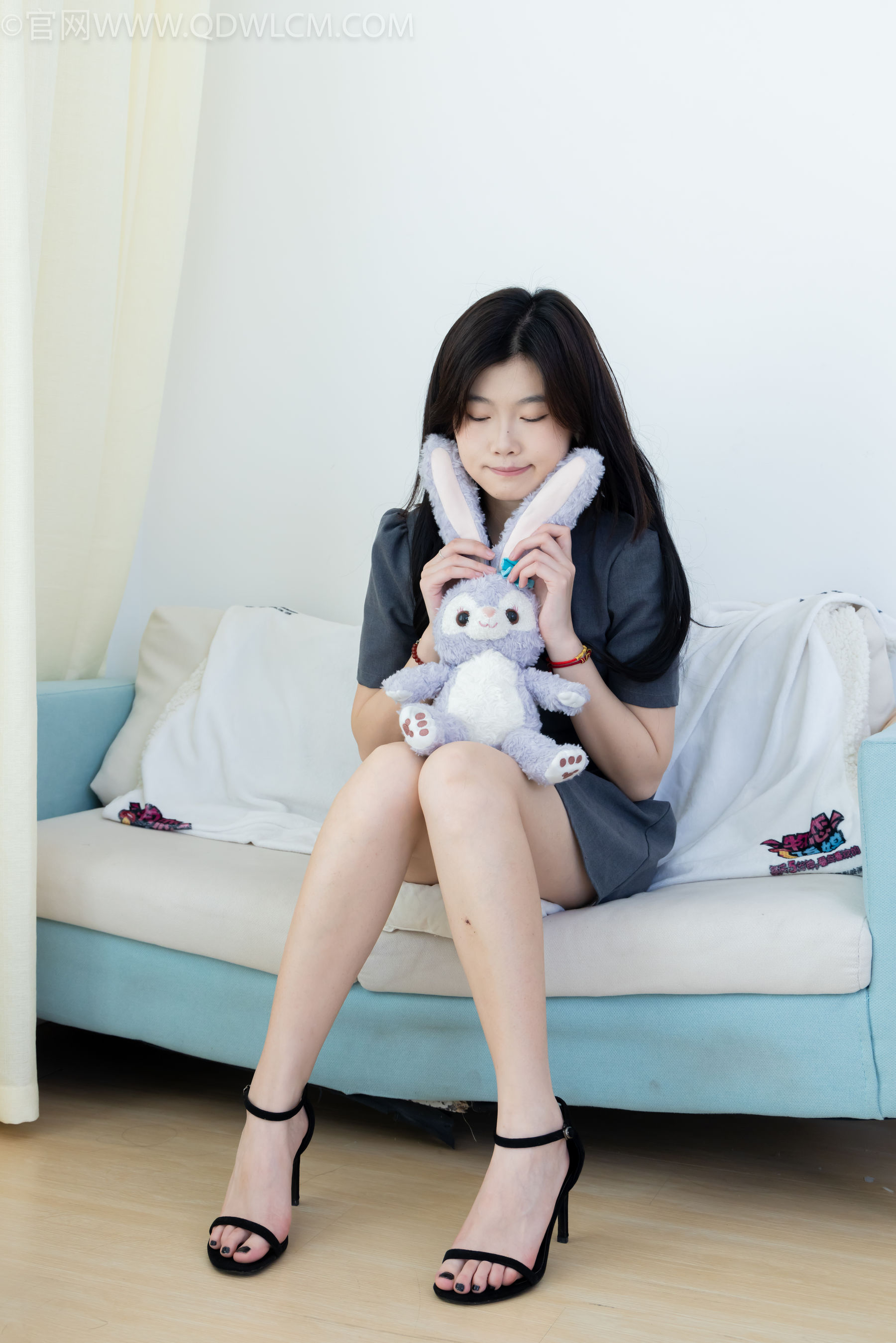 物恋传媒 No.2336 樱桃 - 三双高跟鞋、薄肉丝、裸足/(164P)