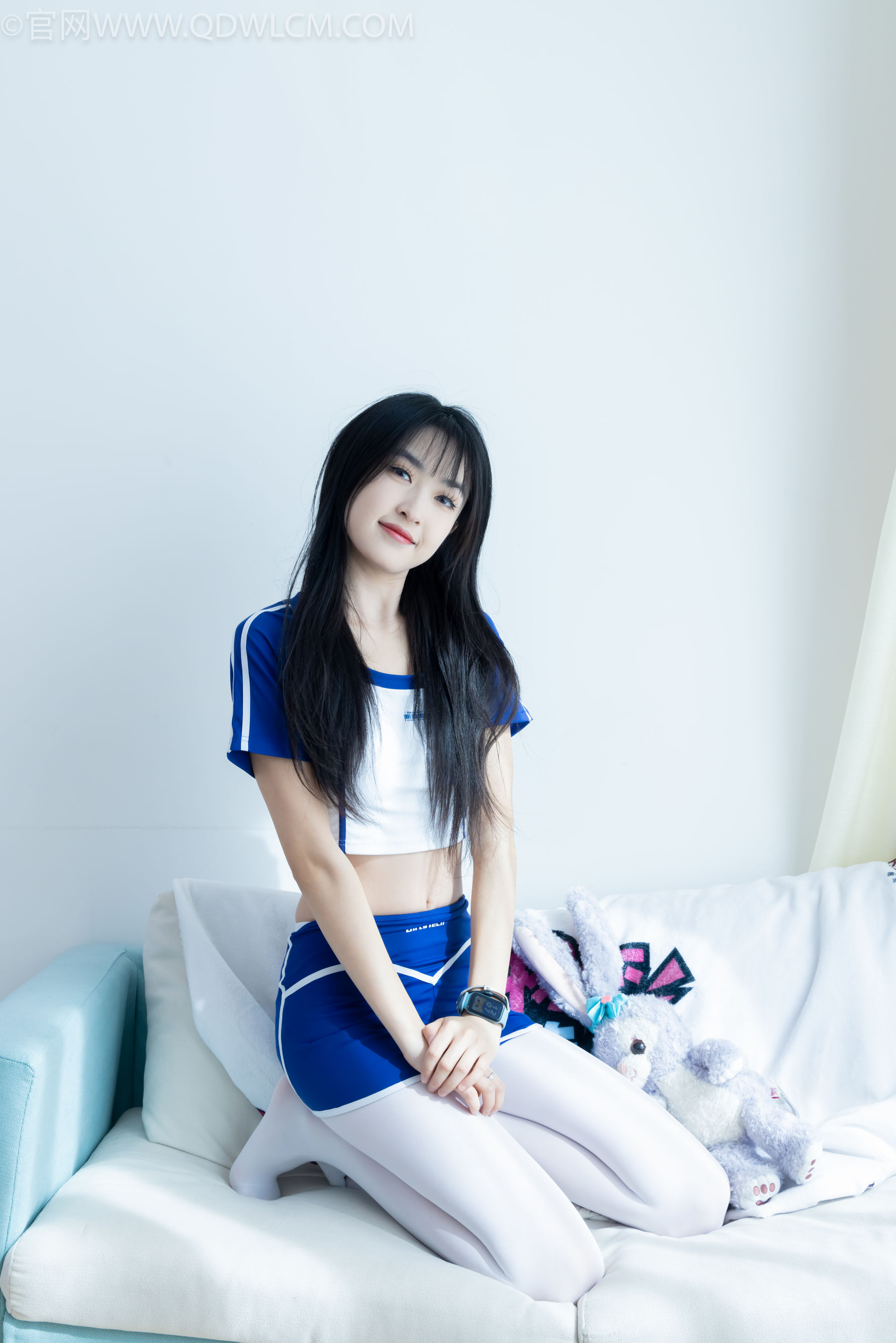 物恋传媒 No.2334 嘉木 - 运动鞋、厚白丝、裸足、裸足/(242P)