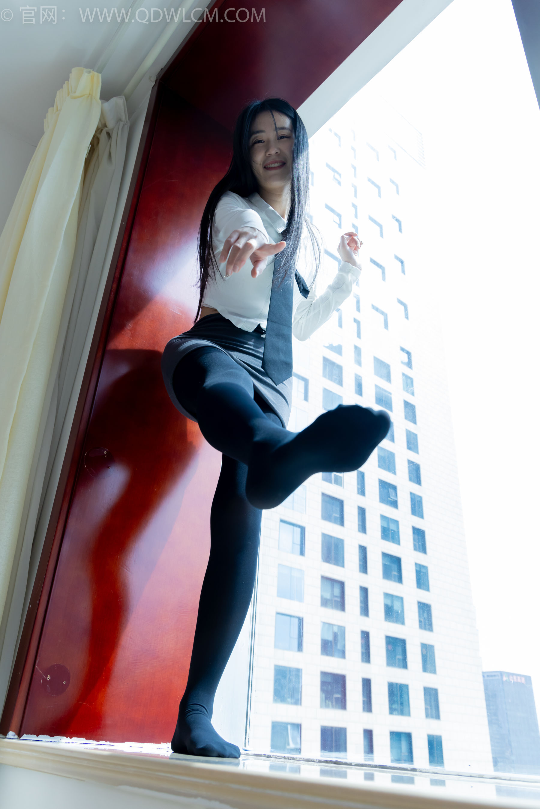 物恋传媒 No.2346 菜菜 - 运动鞋、厚黑丝、裸足/(167P)