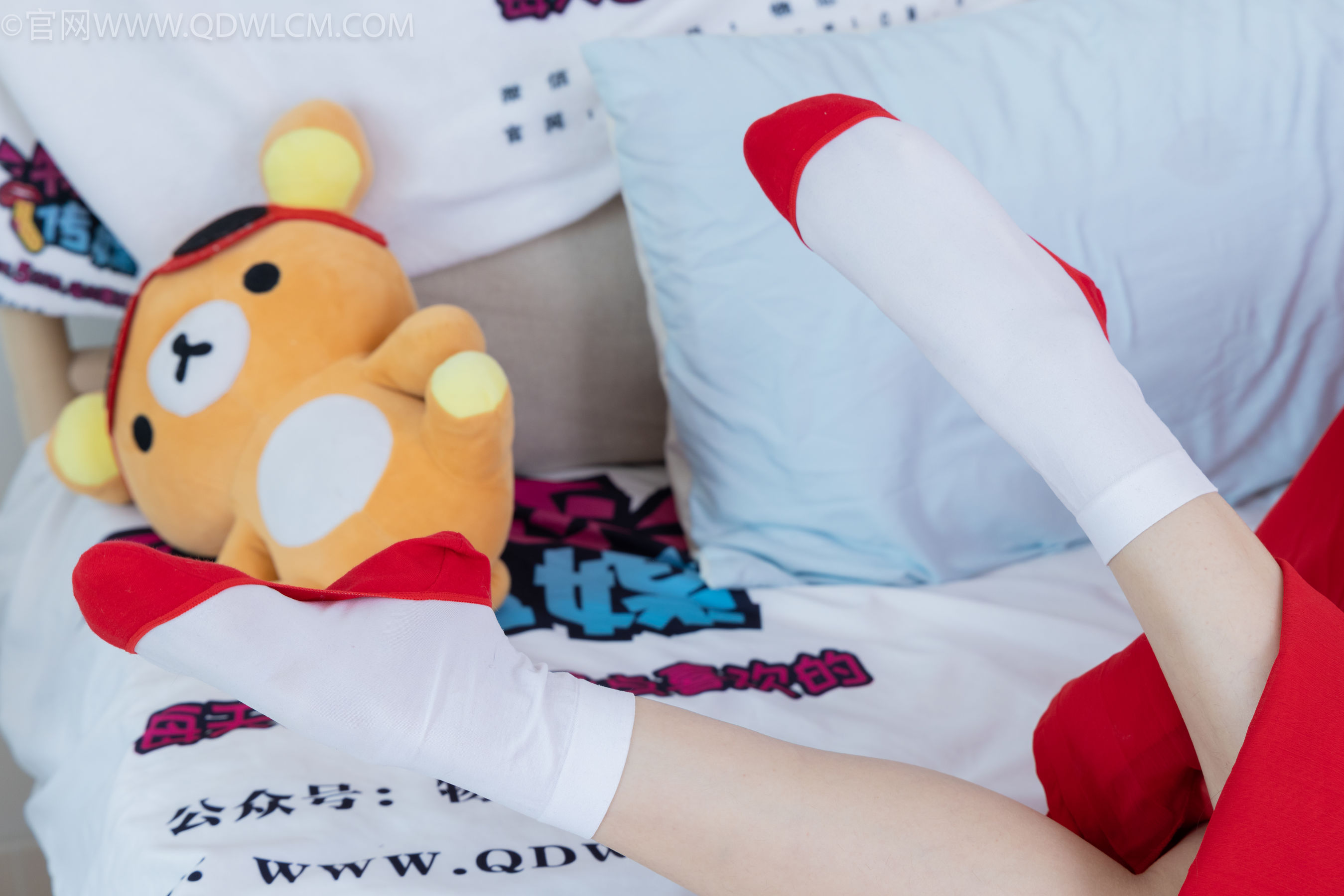 物恋传媒 No.2328 绒绒 - 汉服、布鞋、白棉袜、红色船袜/(174P)