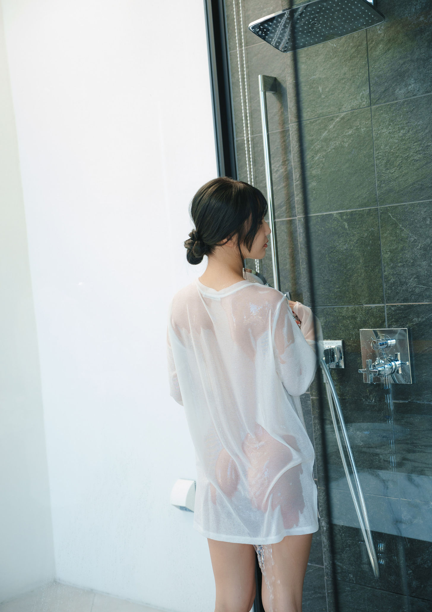 天羽希純 - もっと見せたいー続 きすみすきー/(122P)