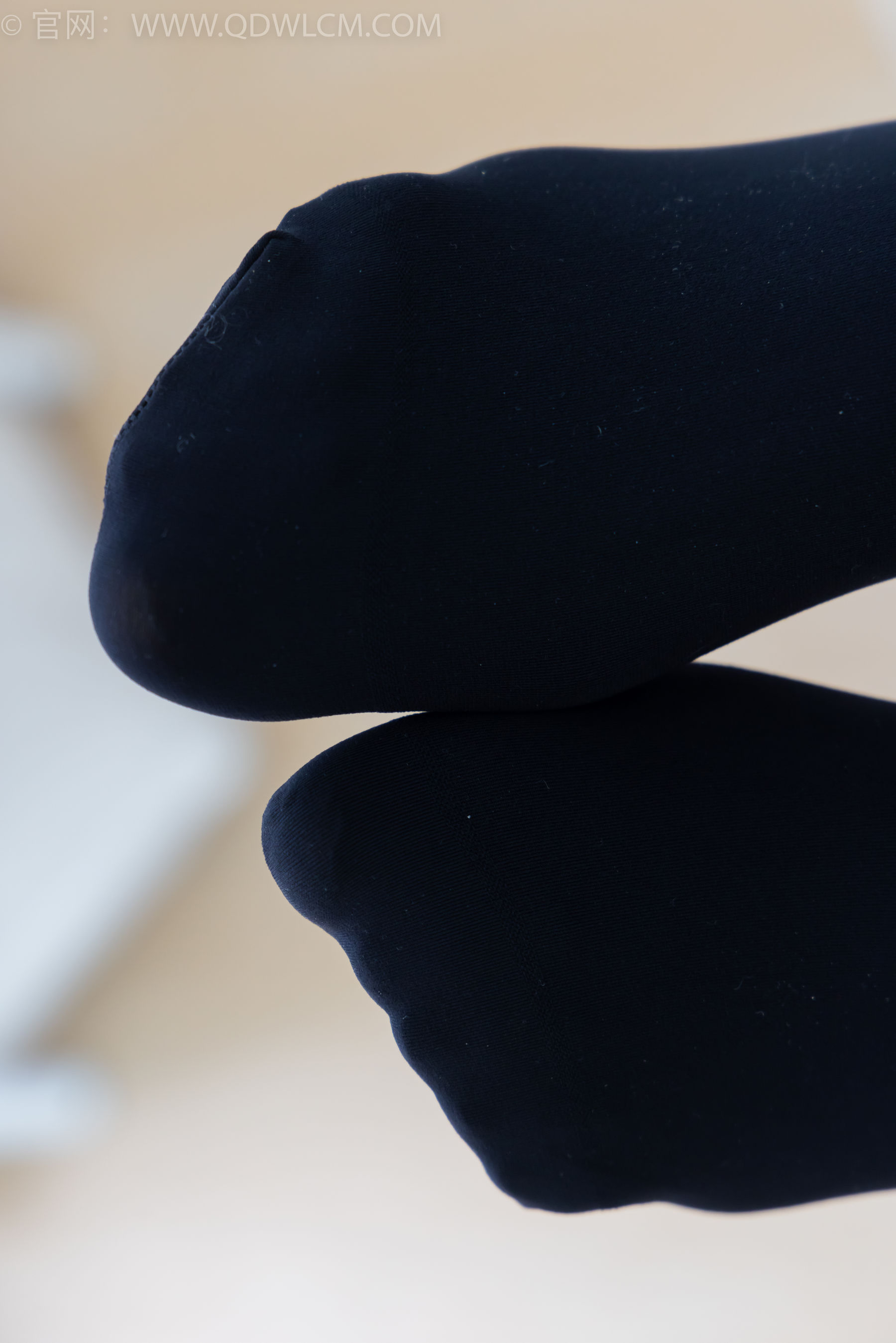 物恋传媒 No.2346 菜菜 - 运动鞋、厚黑丝、裸足/(167P)