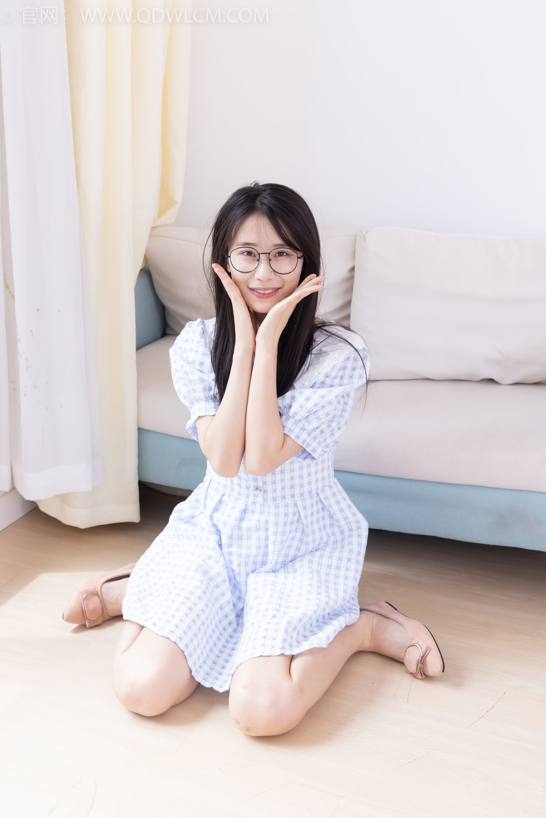 物恋传媒 No.2356 菜菜 - 平底鞋、拖鞋、短肉丝、裸足/(160P)