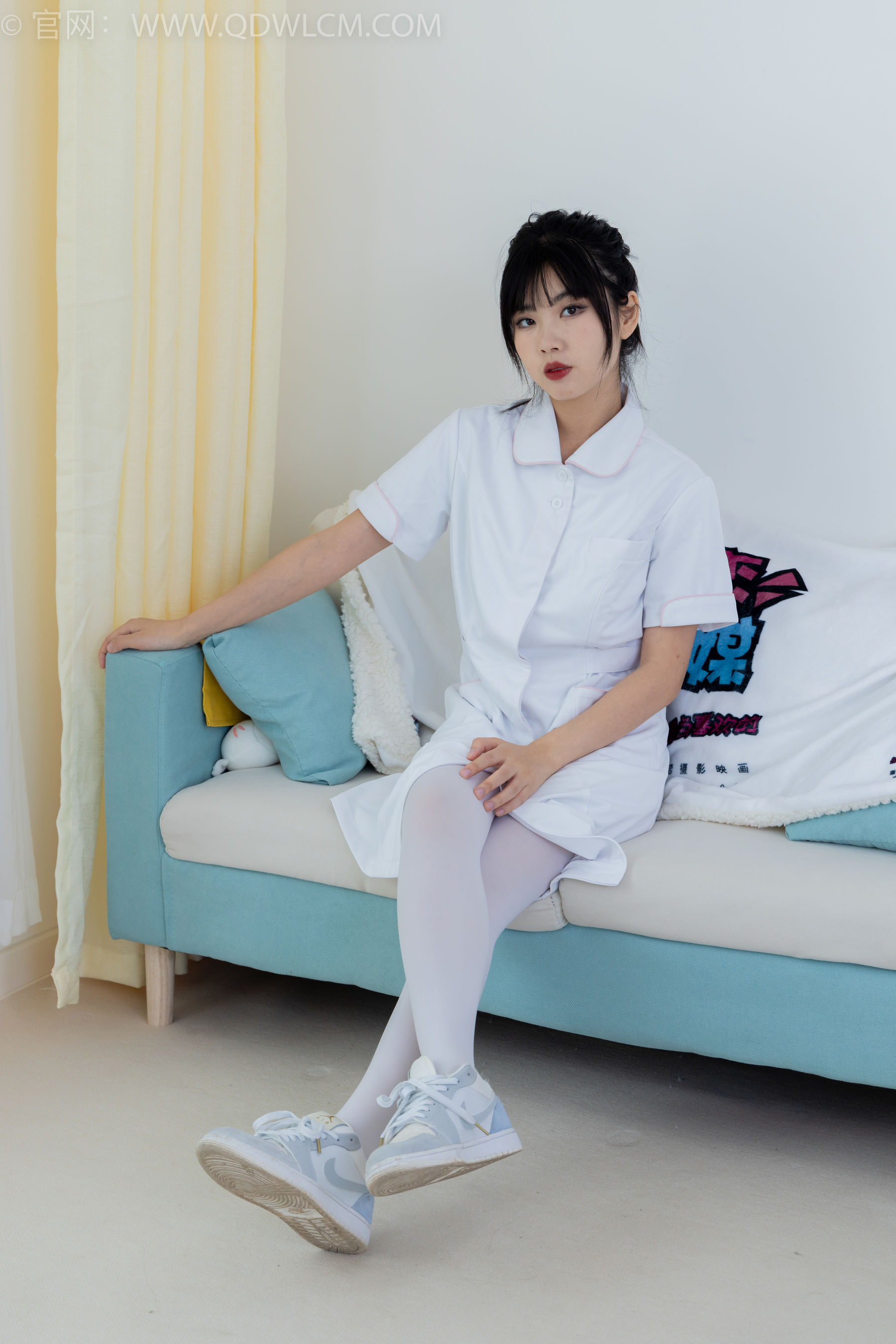 物恋传媒 No.2347 米米 - 板鞋、自然穿脏厚白丝、护士服/(170P)