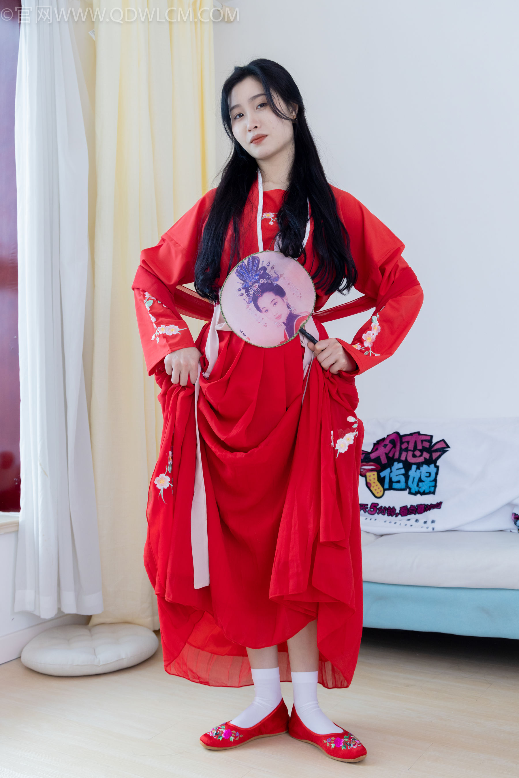 物恋传媒 No.2328 绒绒 - 汉服、布鞋、白棉袜、红色船袜/(174P)