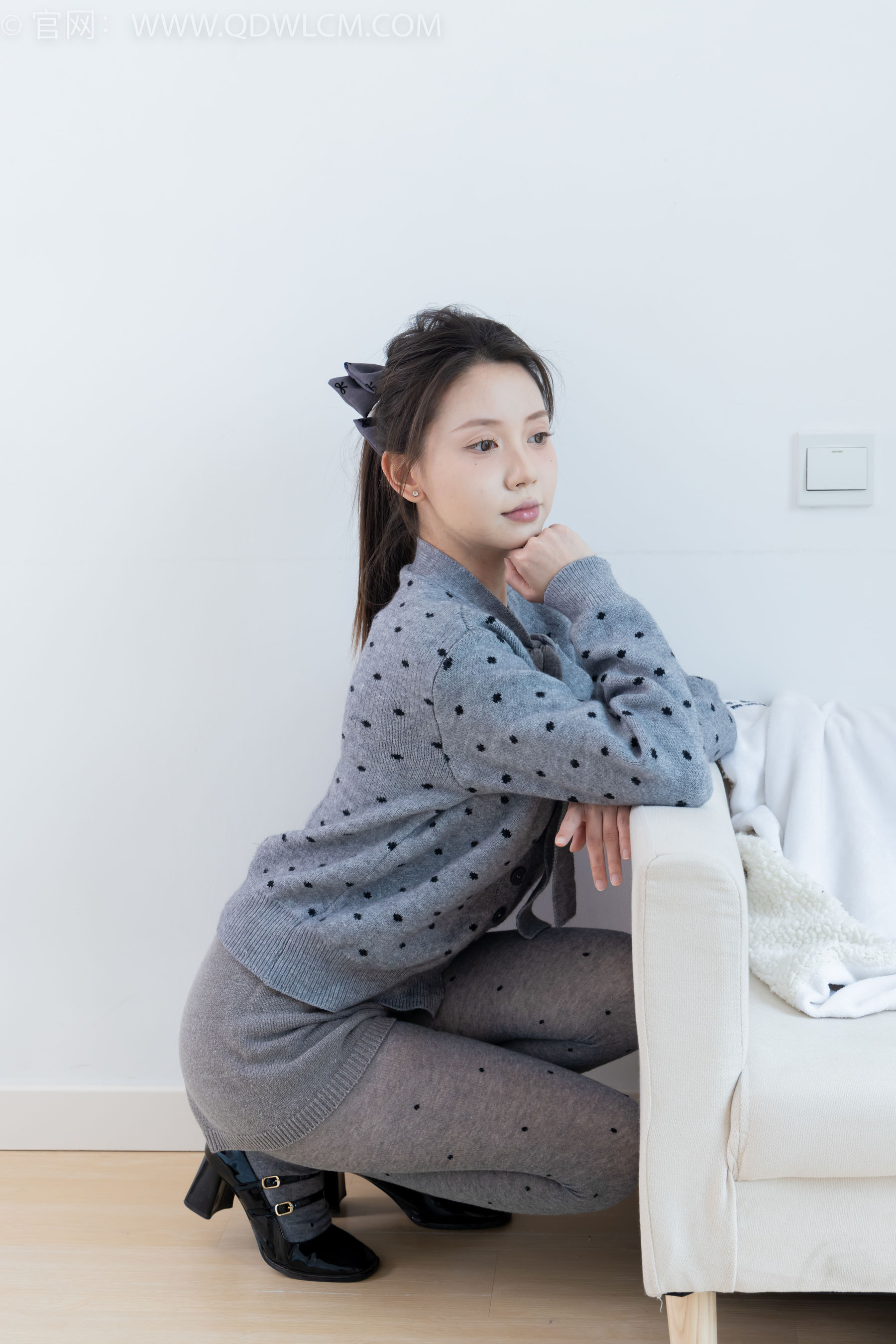 物恋传媒 No.2355 小曦 - 皮鞋、厚灰丝/(160P)