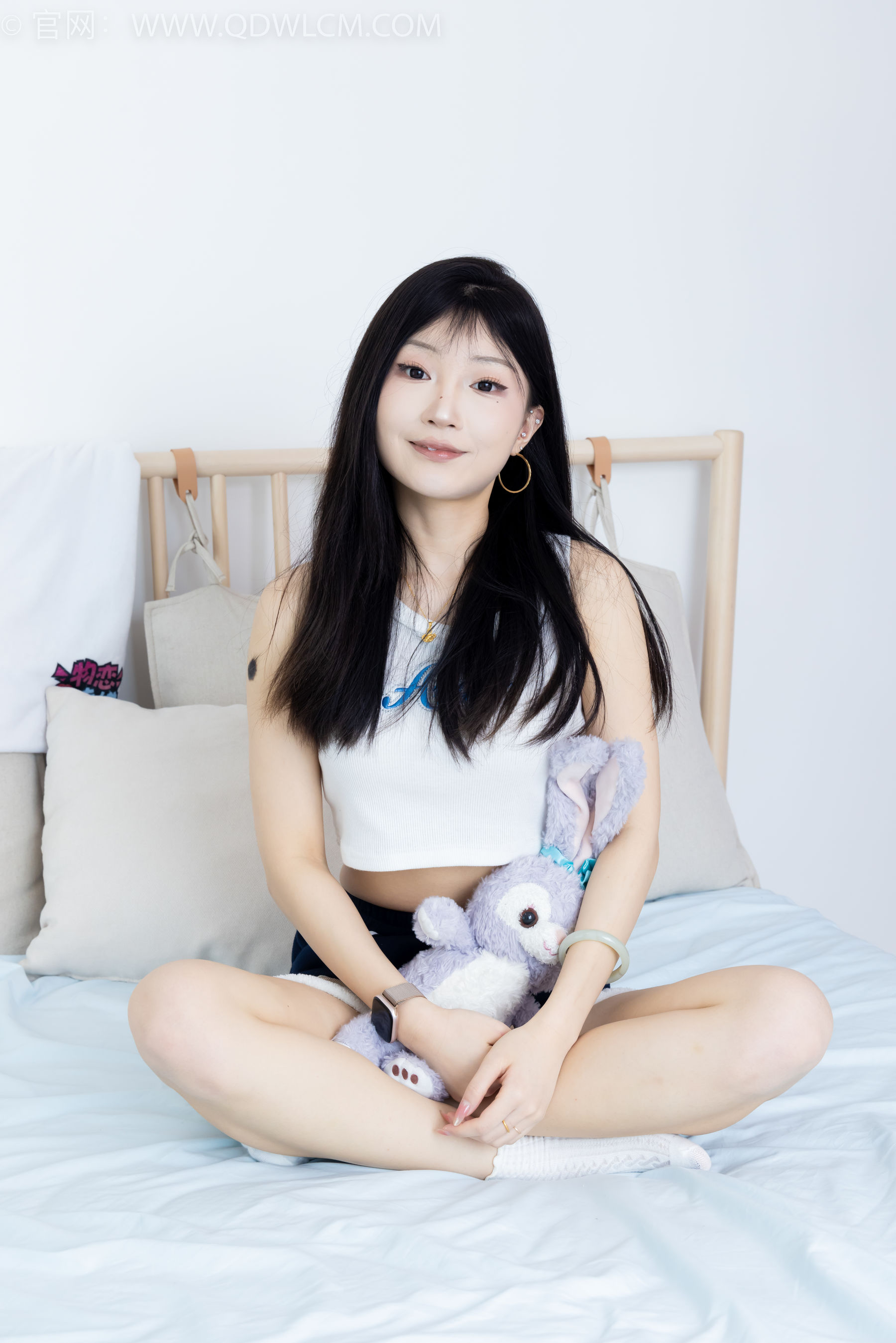 物恋传媒 No.2341 嘟嘟 - 板鞋、白棉袜、裸足、裸足涂精油/(190P)