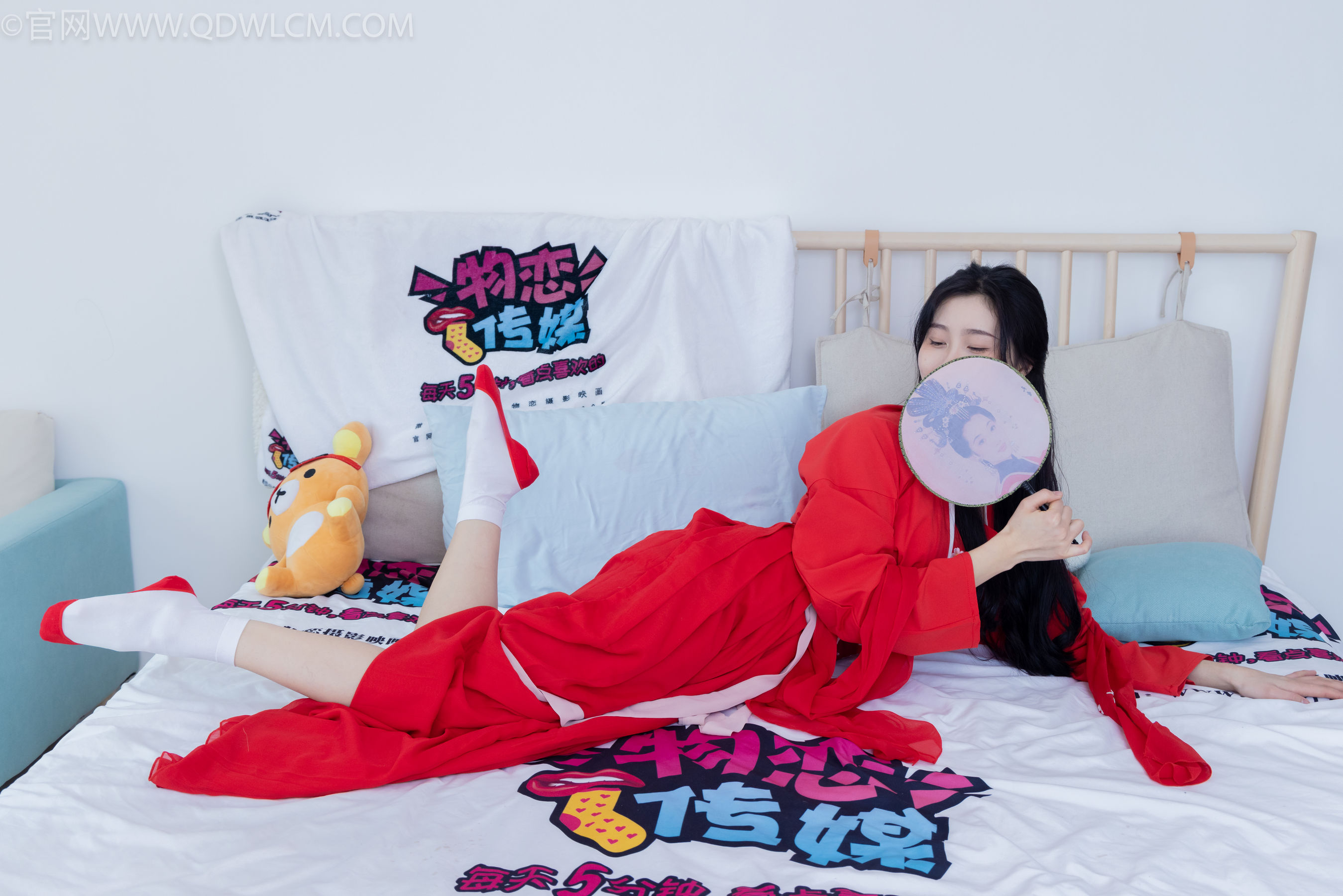 物恋传媒 No.2328 绒绒 - 汉服、布鞋、白棉袜、红色船袜/(174P)