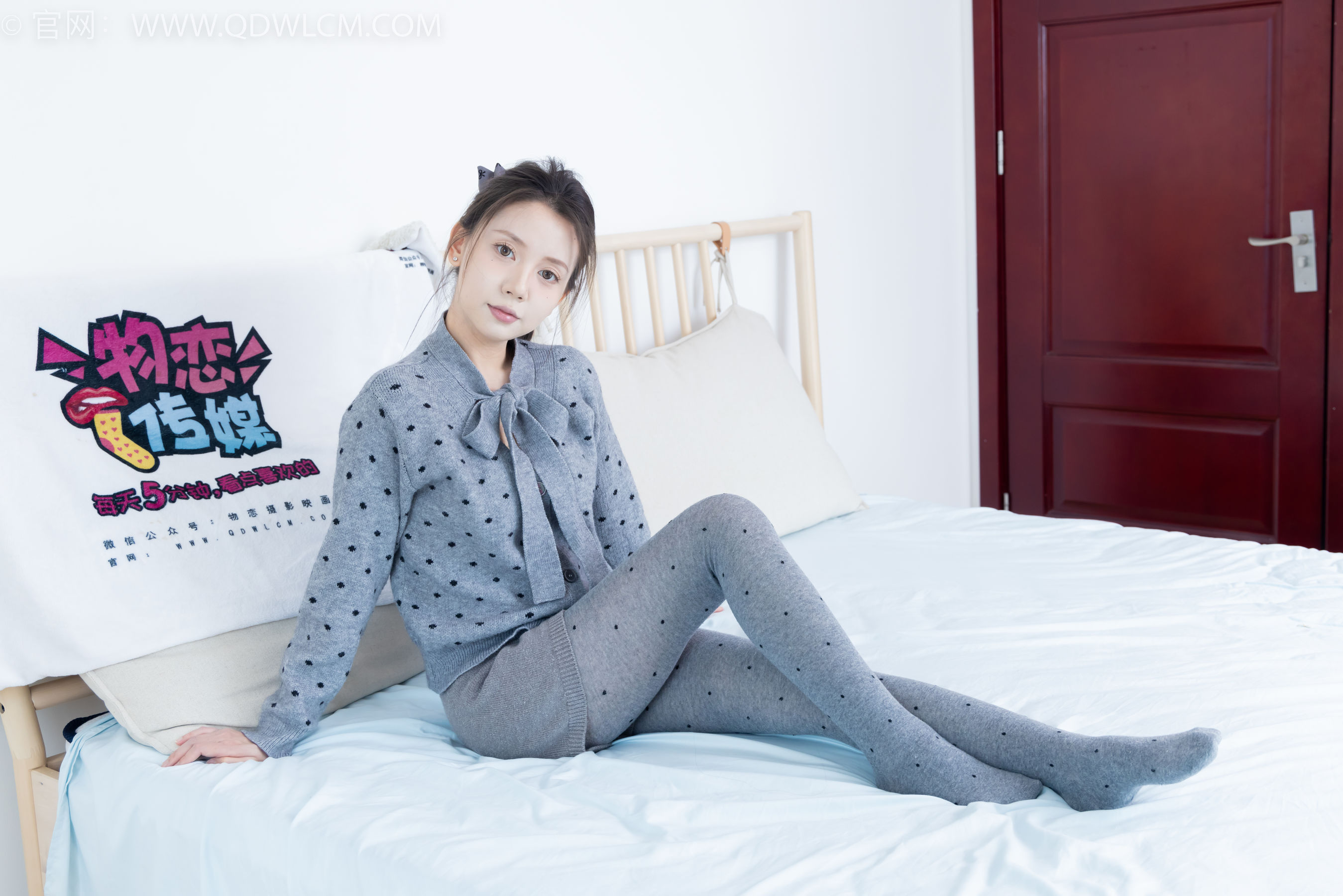 物恋传媒 No.2355 小曦 - 皮鞋、厚灰丝/(160P)