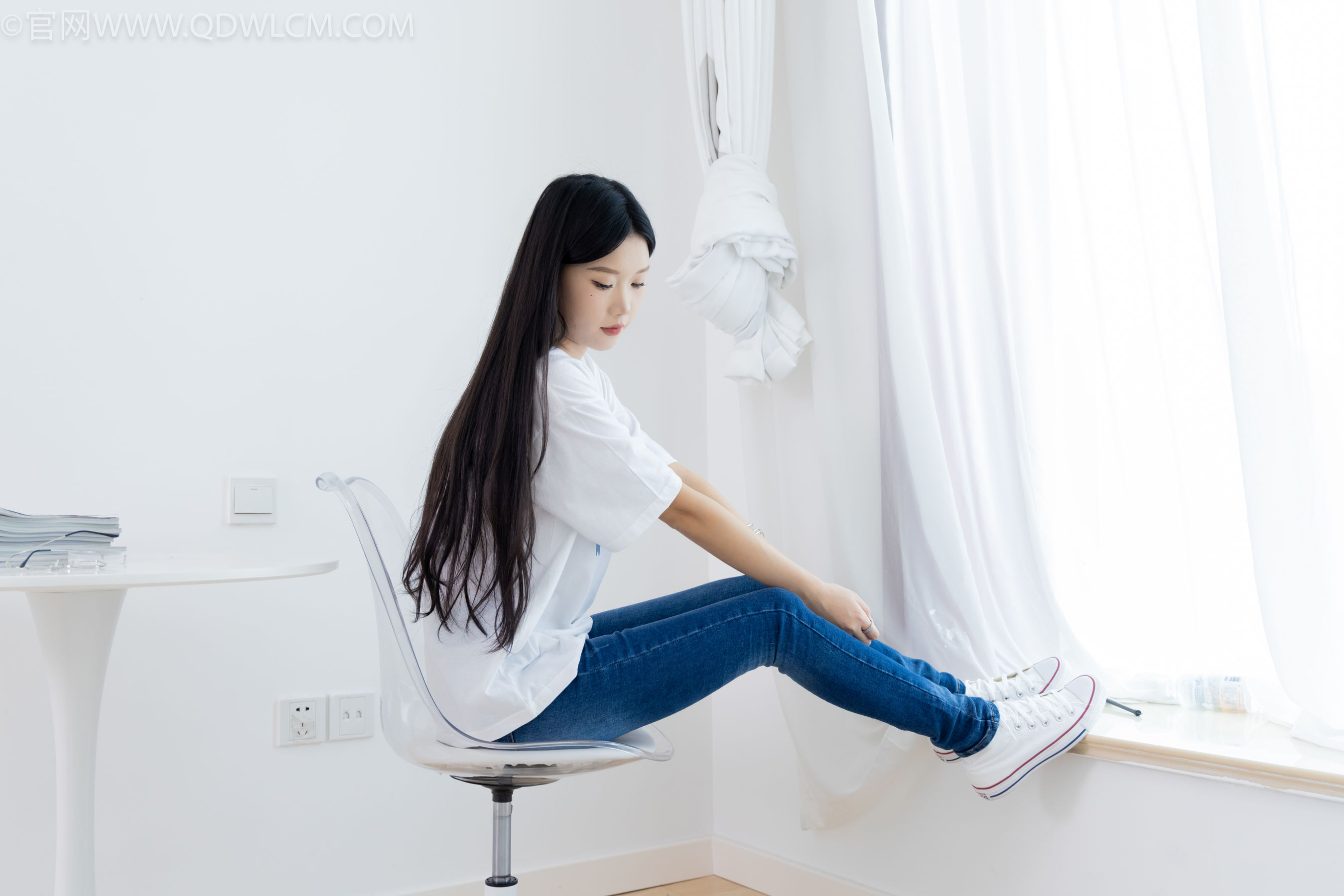 物恋传媒 No.2329 小竹 - 帆布鞋、白船袜、肚子疼揉肚子剧情/(158P)