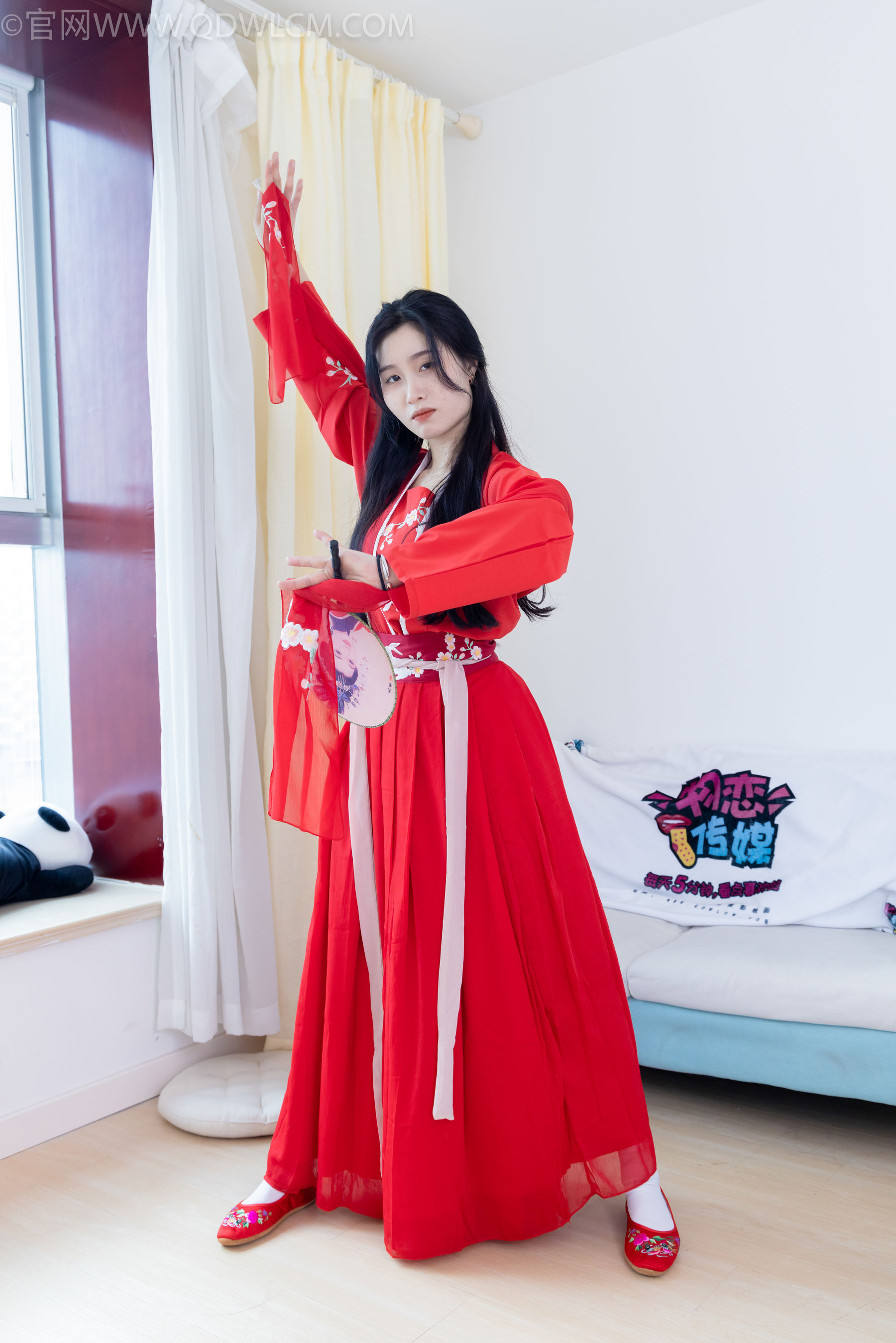 物恋传媒 No.2328 绒绒 - 汉服、布鞋、白棉袜、红色船袜/(174P)